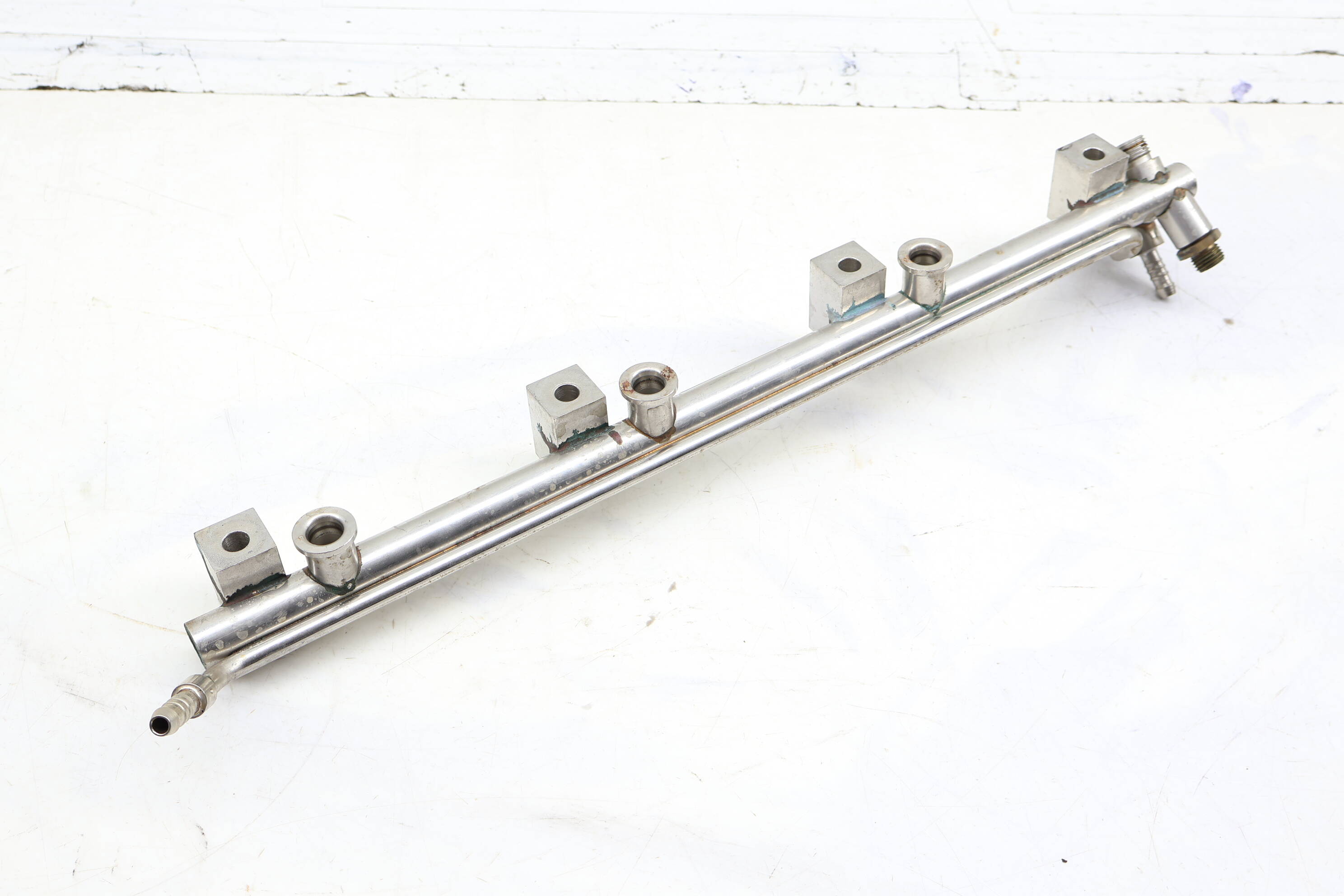 Fuel Rail 03H133316AB