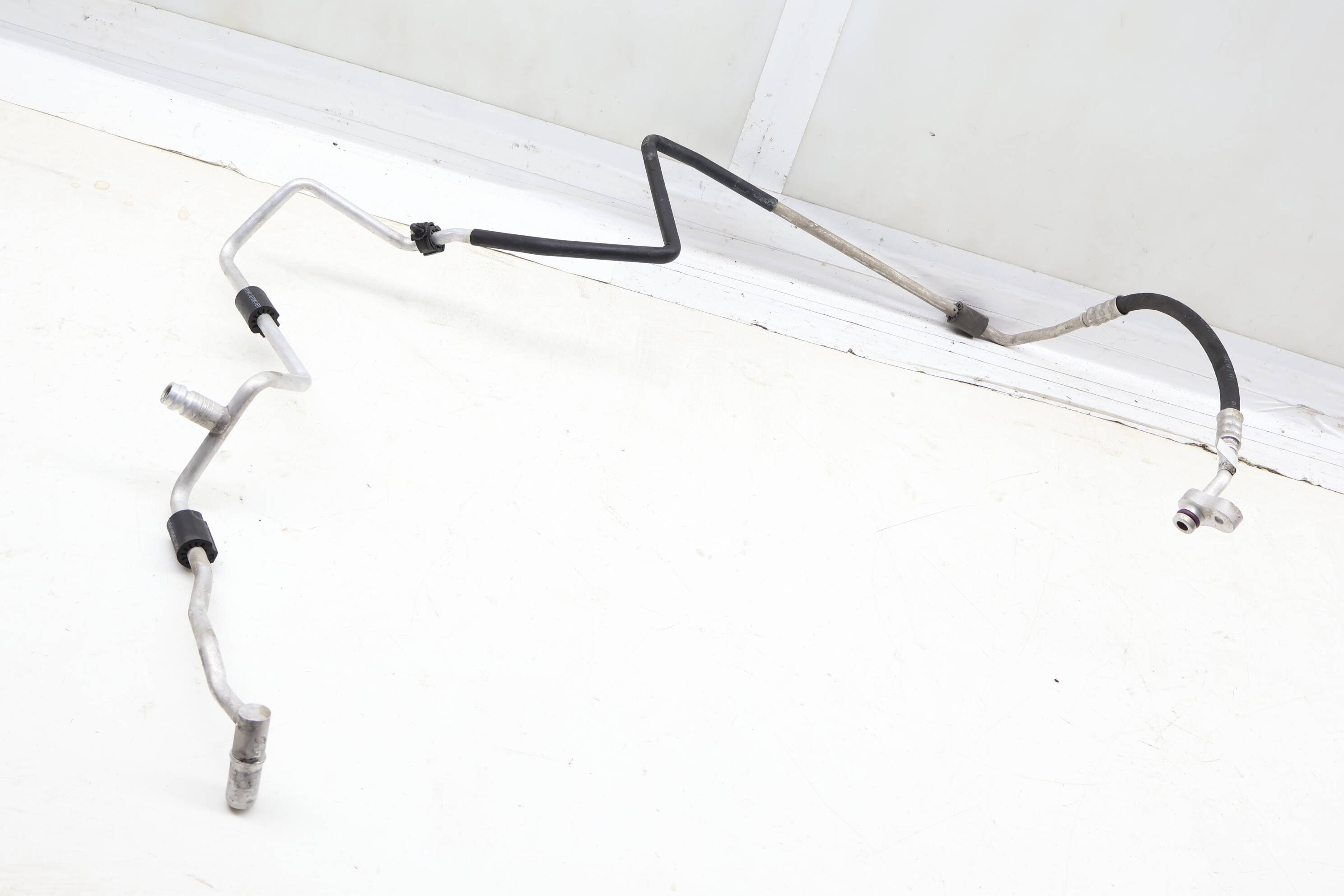 Ac Hose / Line / Pipe 8R0260710L