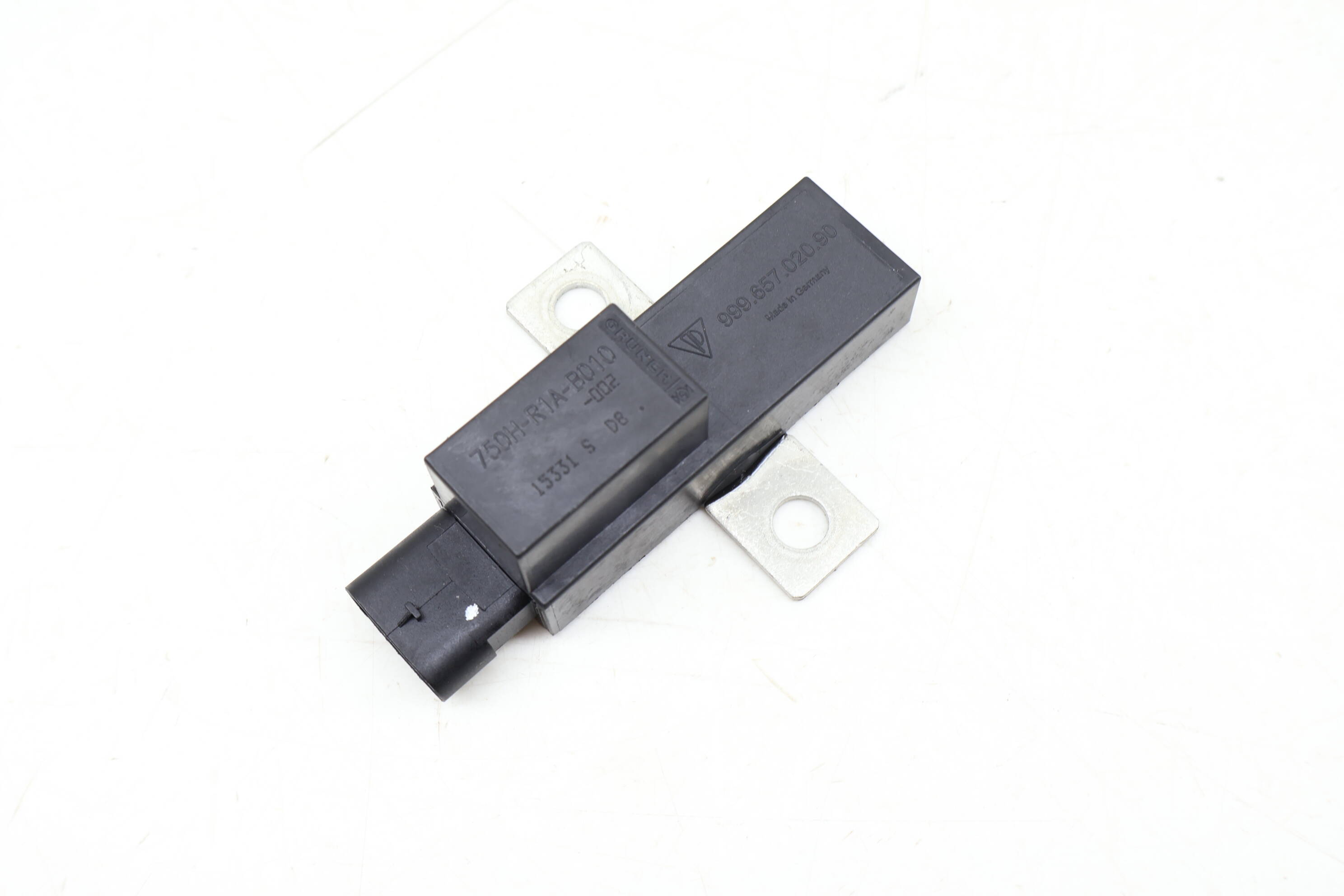 Relay 750H-R1a-B010-002 99965702090