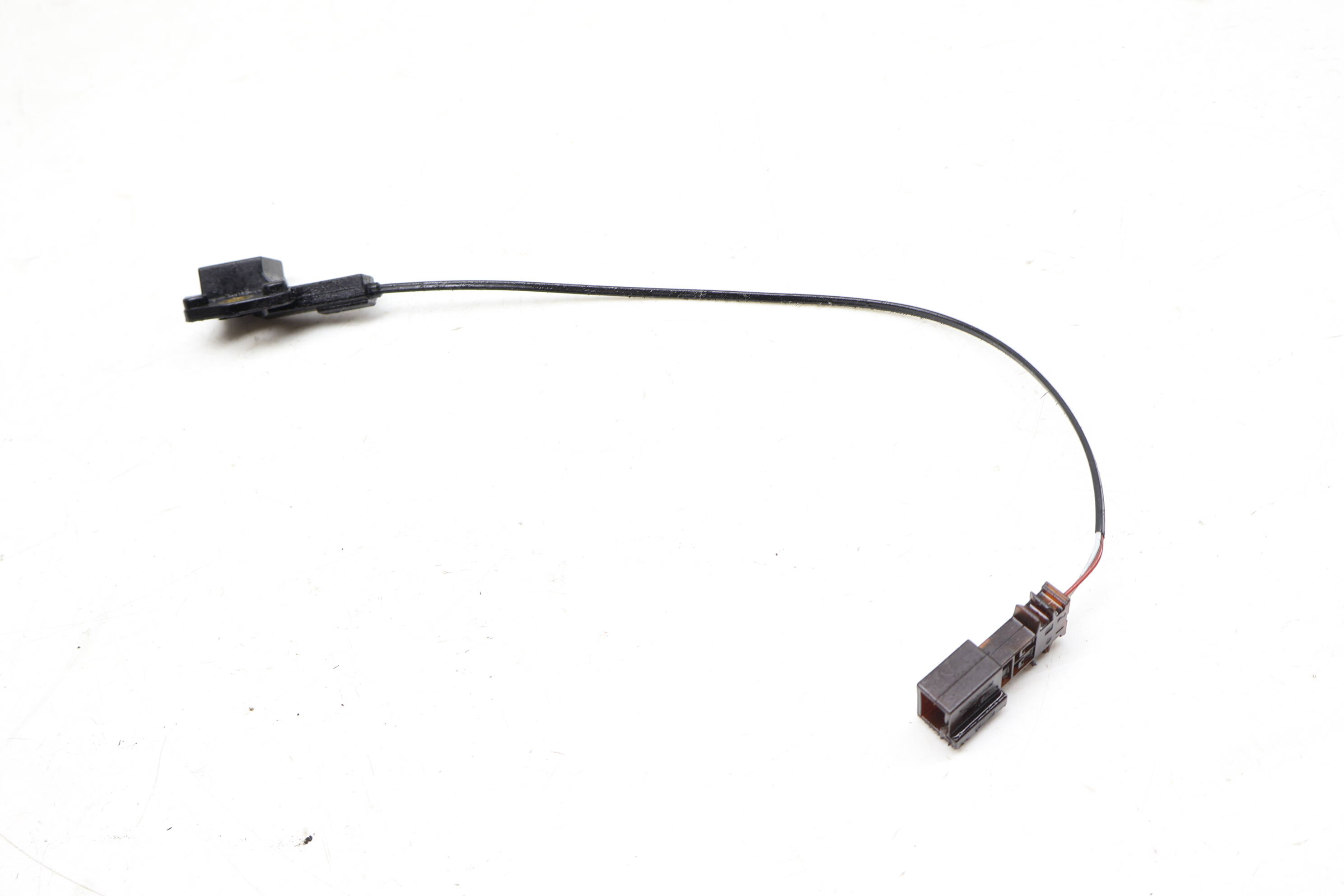 Transmission Speed Sensor 01V927321B