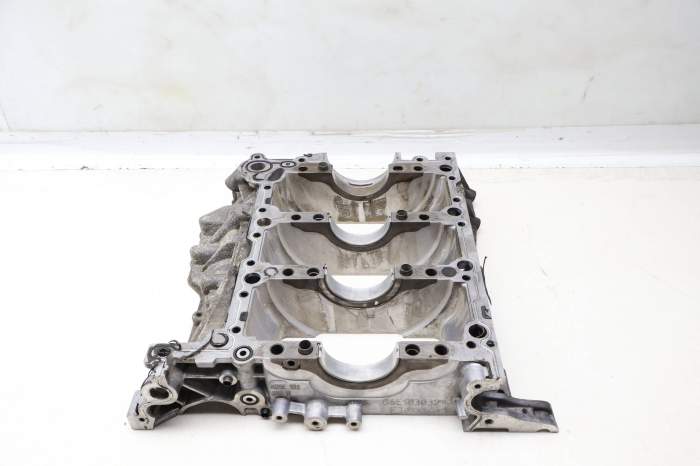 Crankshaft Mount / Lower Engine Block 06E103032AE main product photo