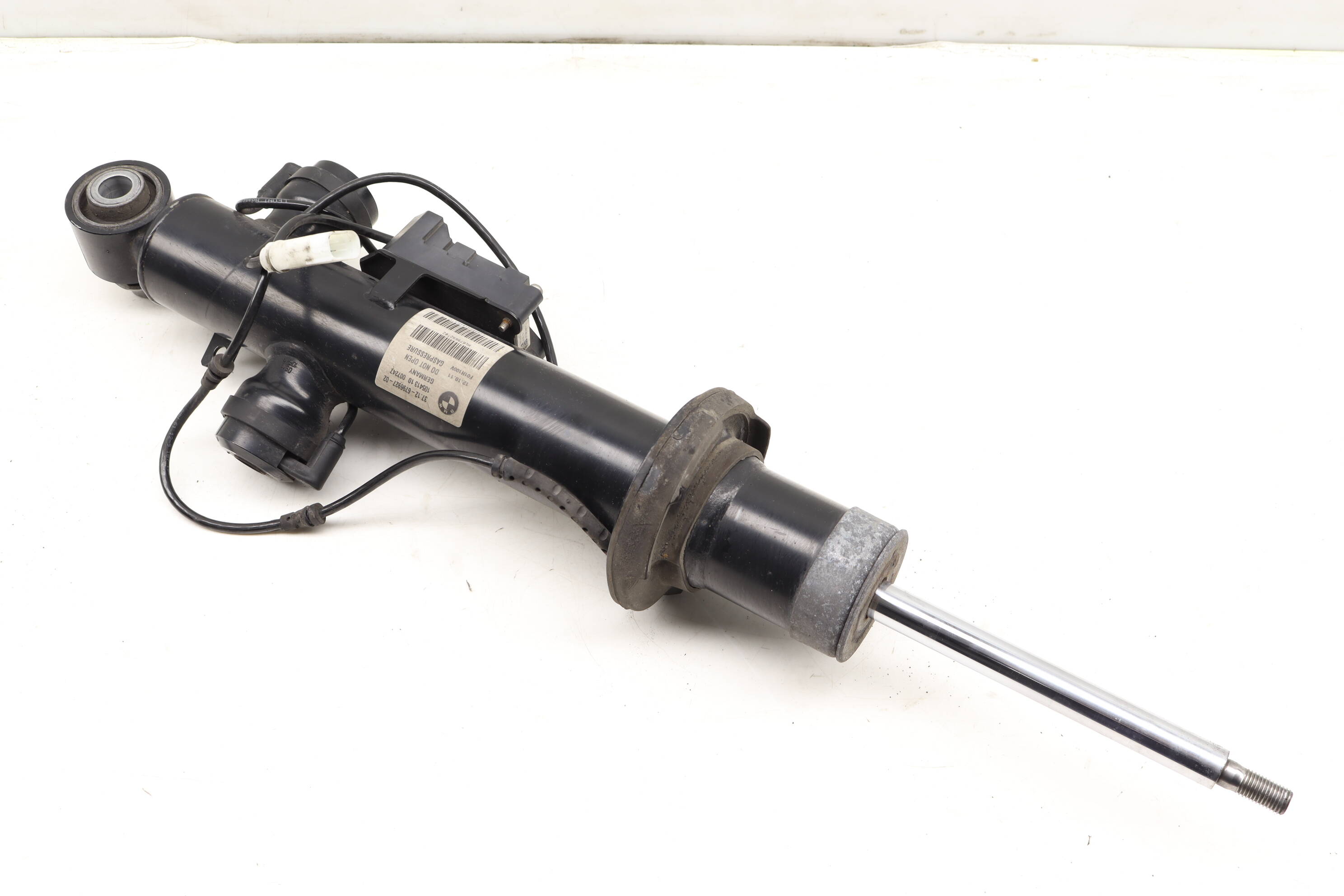 REAR LEFT - STRUT / SHOCK ABSORBER - BMW 740I 750I XDRIVE