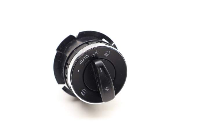 Headlight Switch / Dial 7P5941531D 95861353302 main product photo