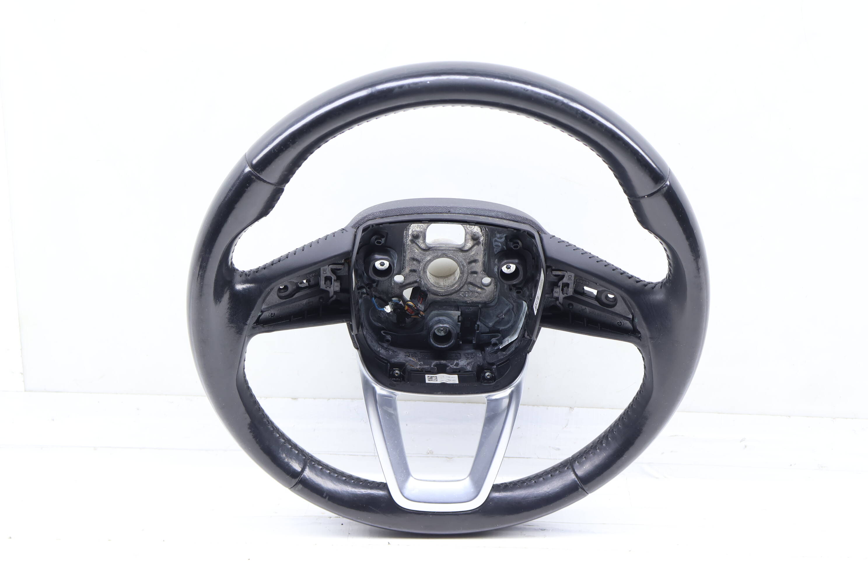 3-Spoke Leather Steering Wheel (Heated) 4M0419091N