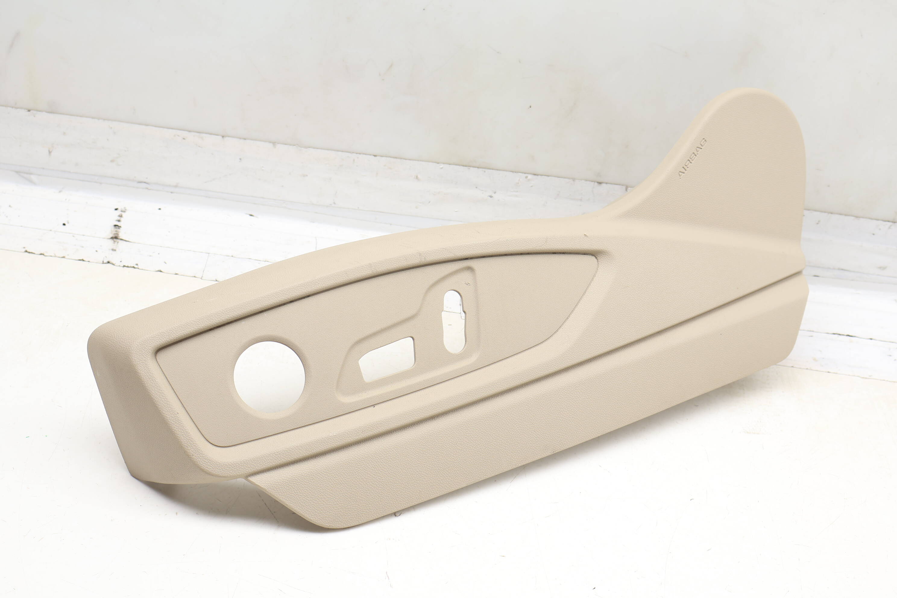 Seat Switch Trim / Panel (Outer) 80A881325K