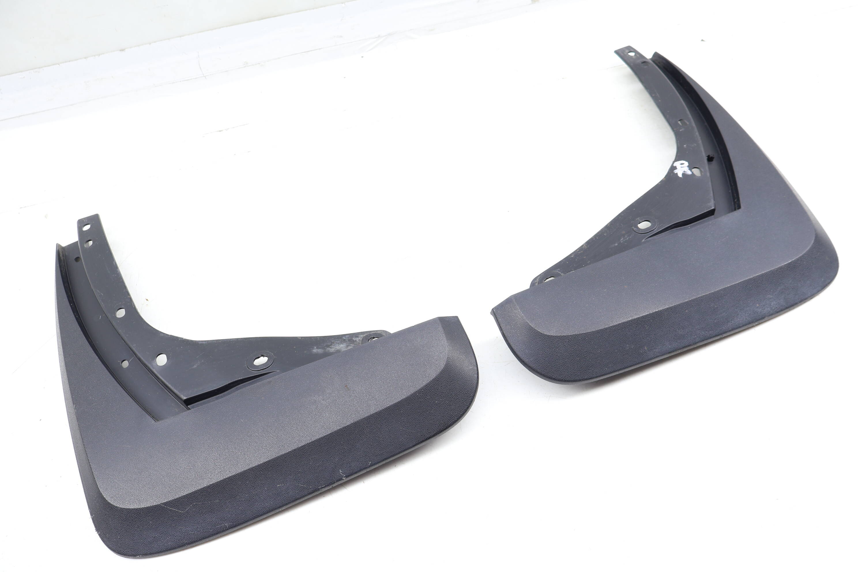 Mud Flap Set 3CM075101