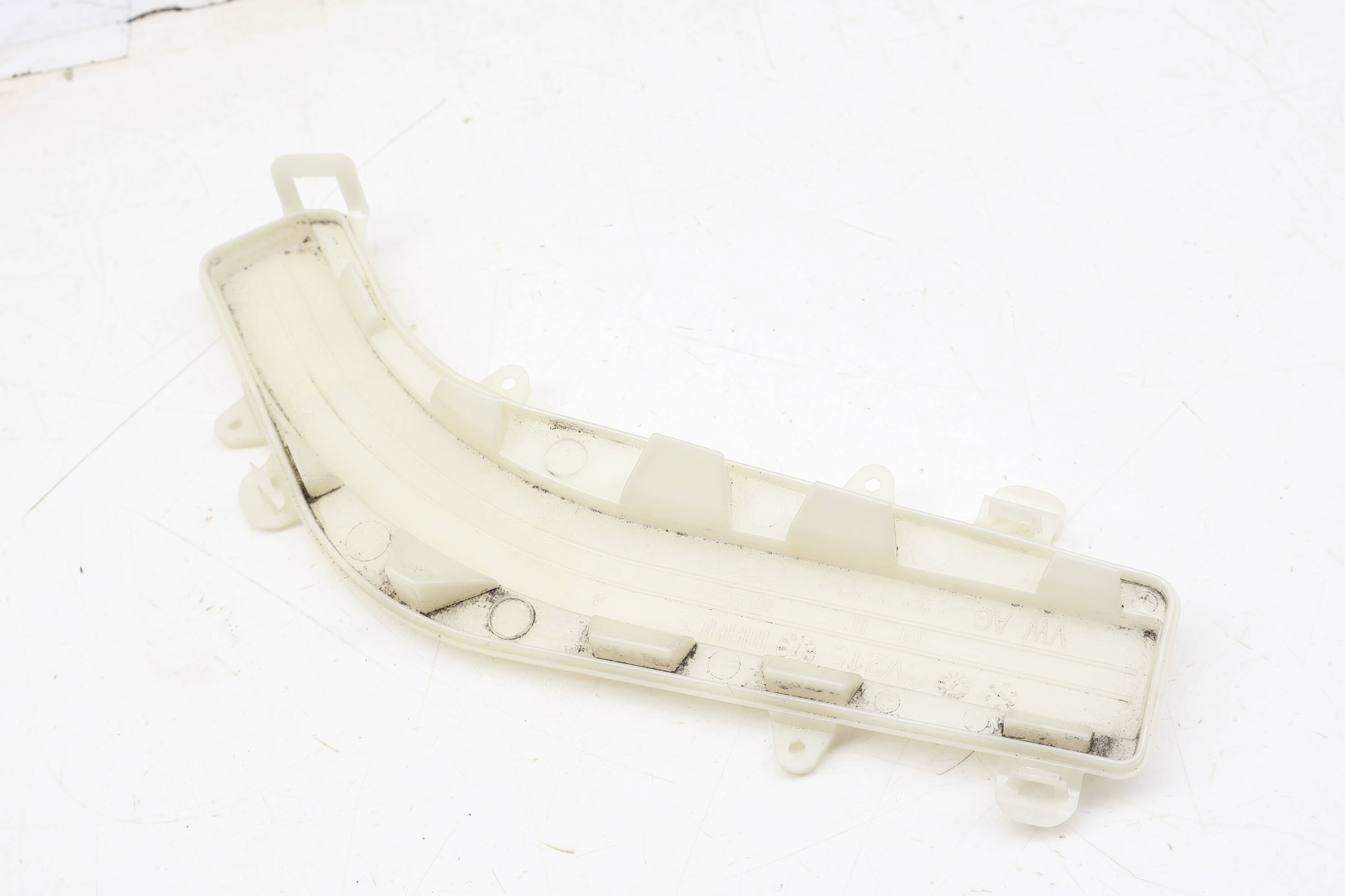 Cabin Air Filter Cover 4M1819422 PAB81942200