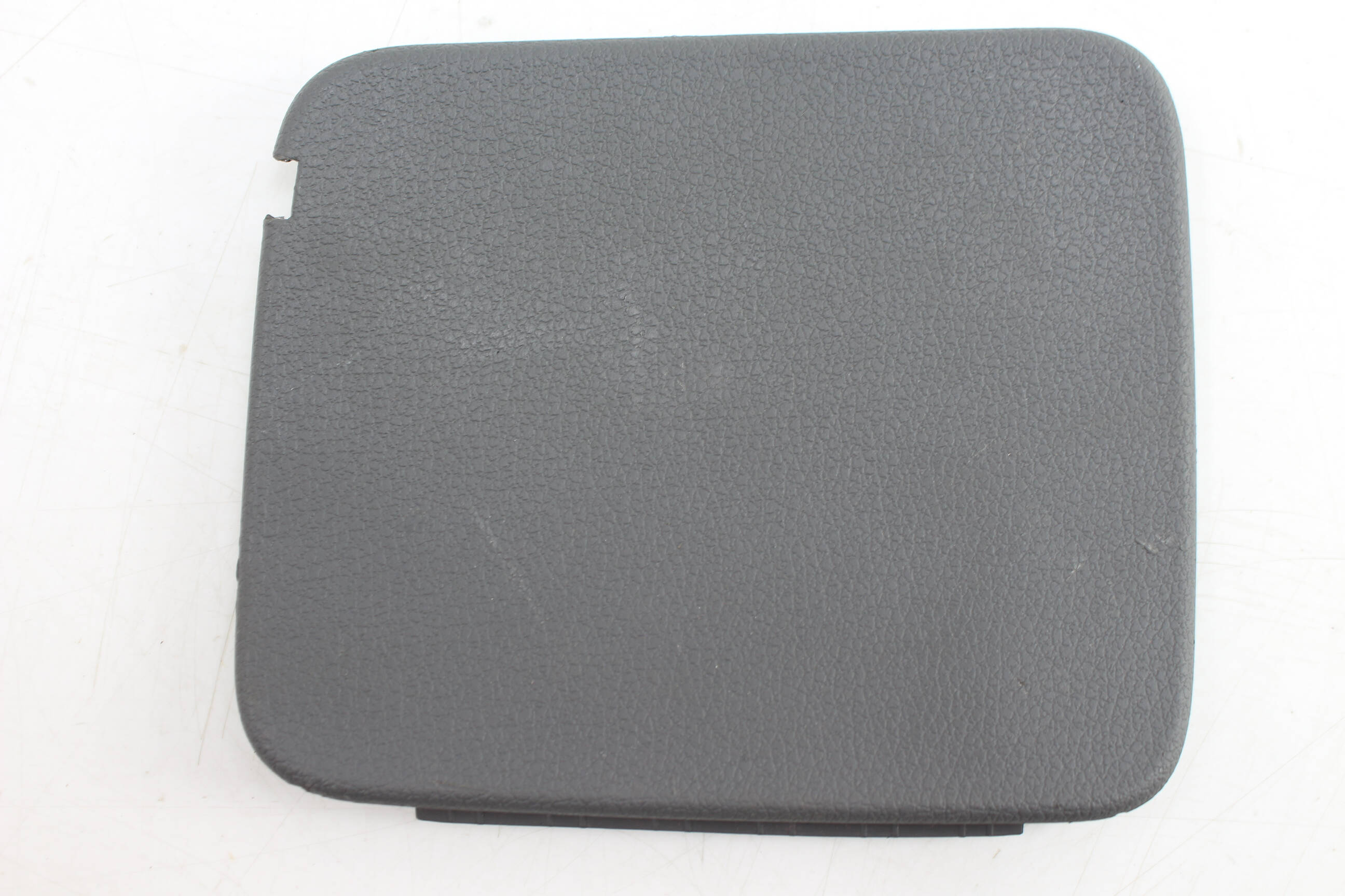 Trunk Hatch Tail Light Cover / Panel 4L0867658