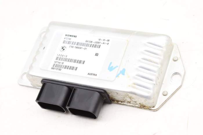 Transfer Case Control Module 27607566297 main product photo