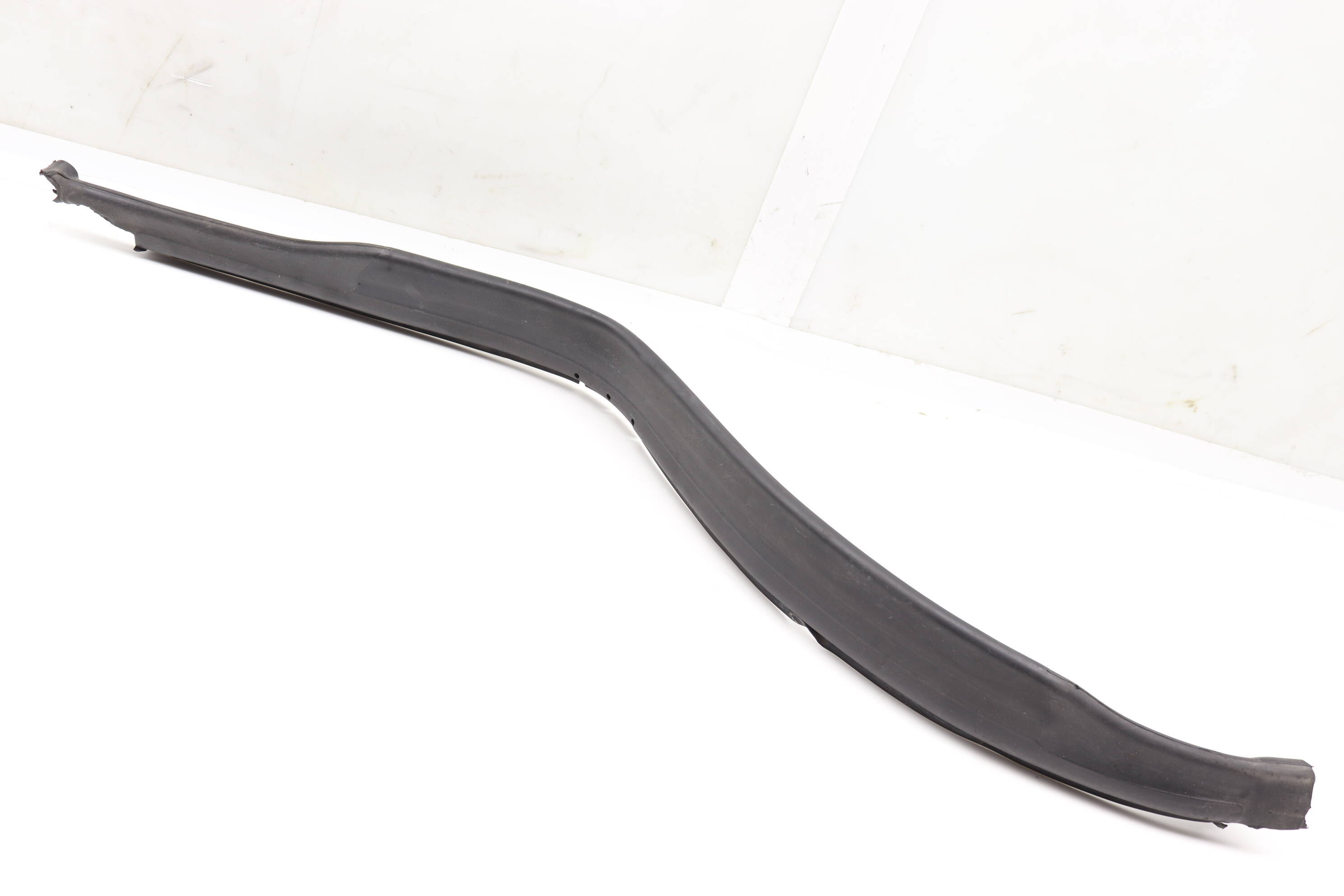 Cowl&#x20;Seal&#x20;&#x2F;&#x20;Firewall&#x20;Weather&#x20;Stripping&#x20;2046282798