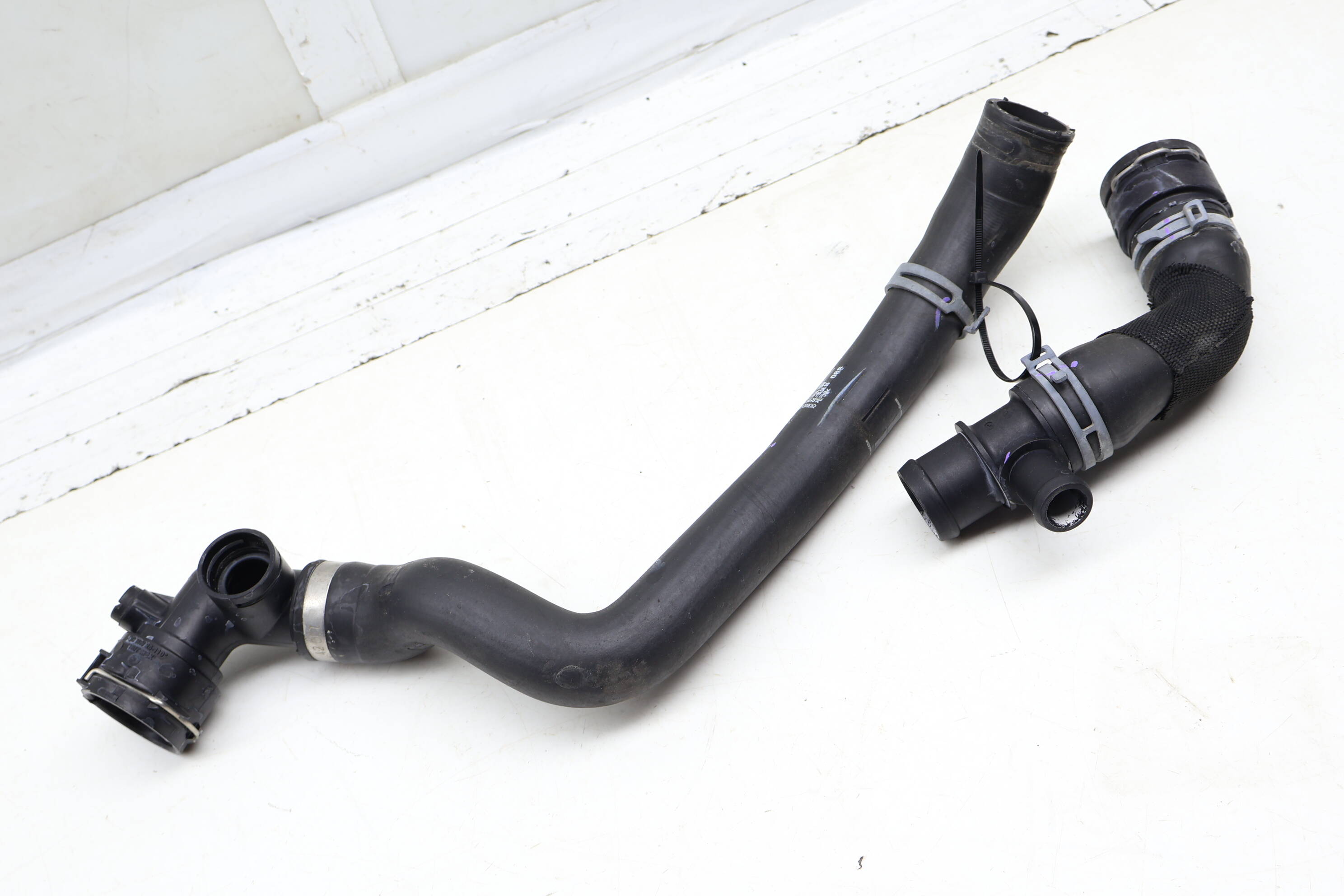 Lower Radiator Coolant Hose / Line 80A122055AF