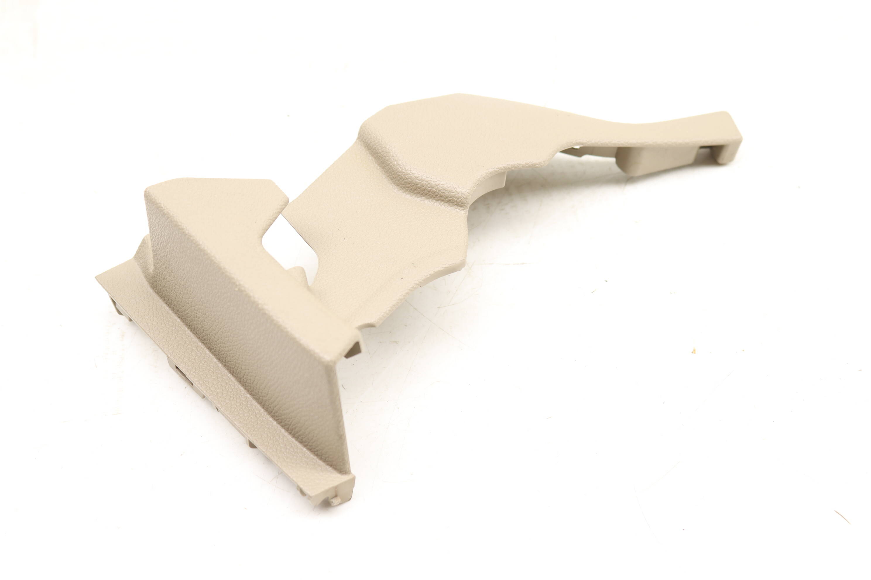 Outer&#x20;Seat&#x20;Rail&#x20;Cover&#x20;&#x2F;&#x20;Trim&#x20;2129180916