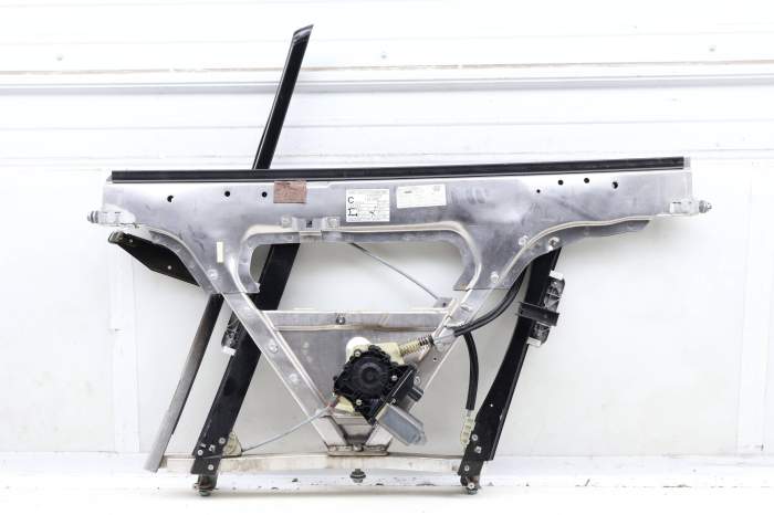 Coupe Window Regulator W/ Frame 8N8837730 main product photo