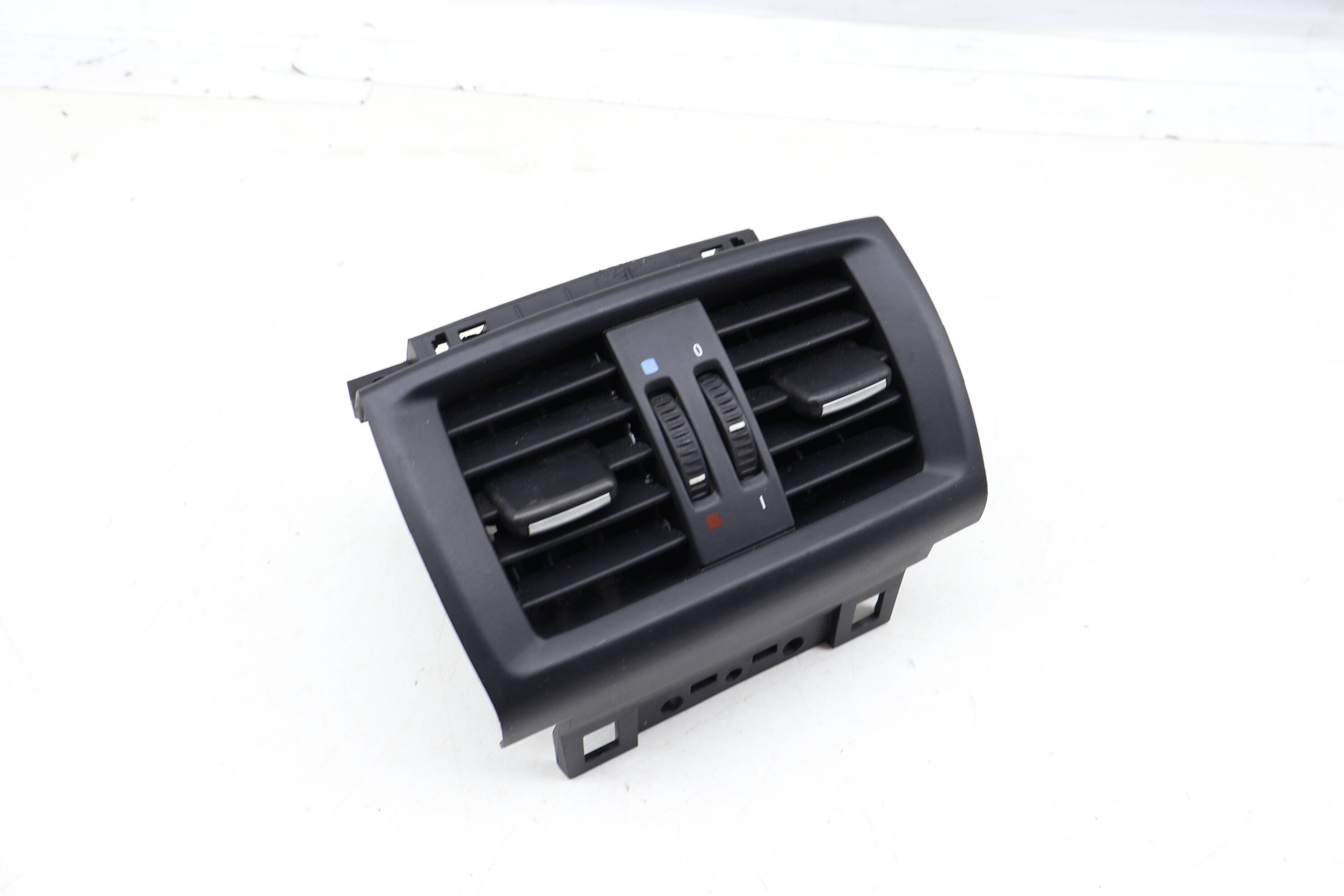 Center Air Vent 64229200888