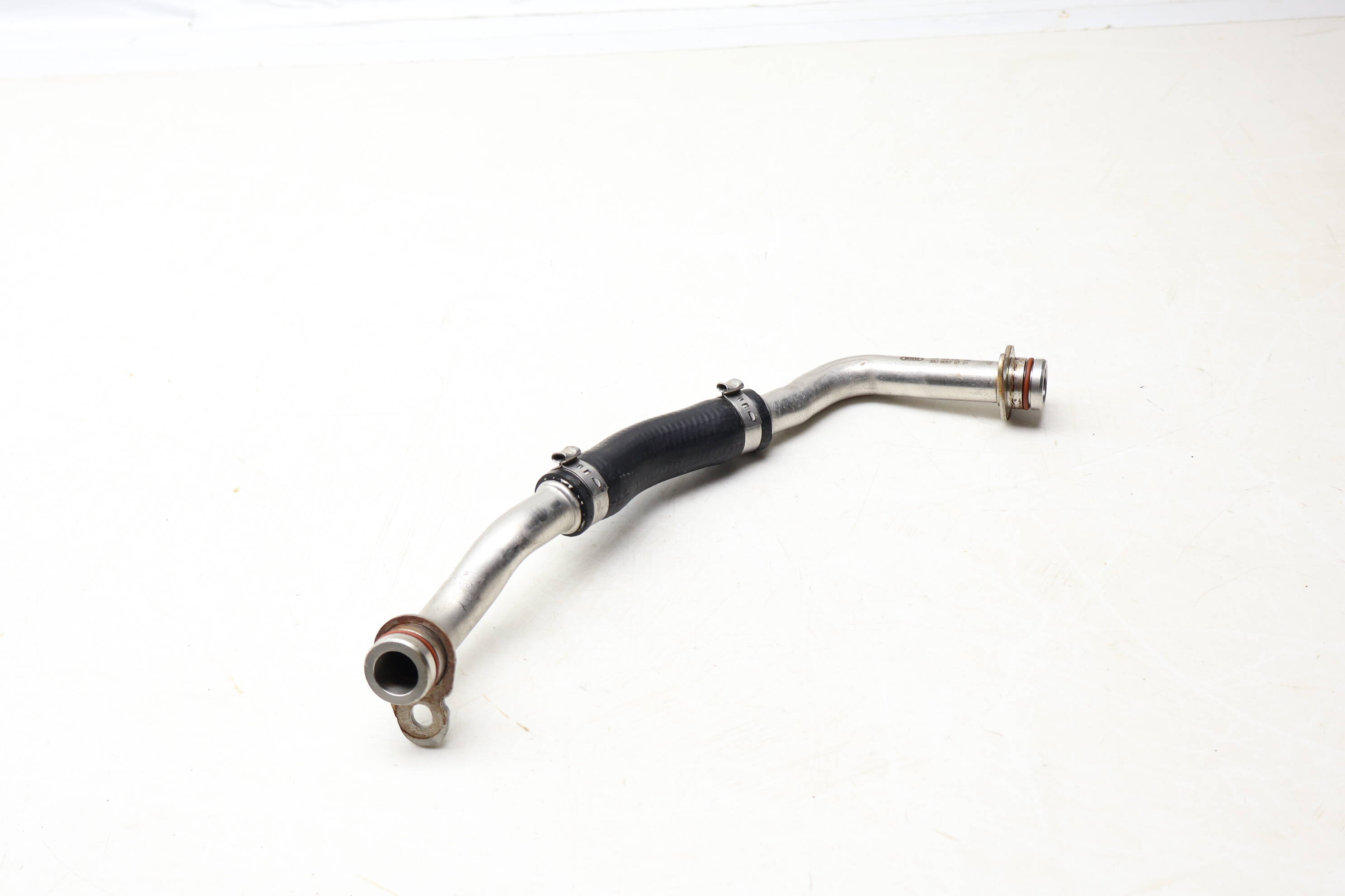 Turbo Oil Return Line / Pipe 06K145735AB