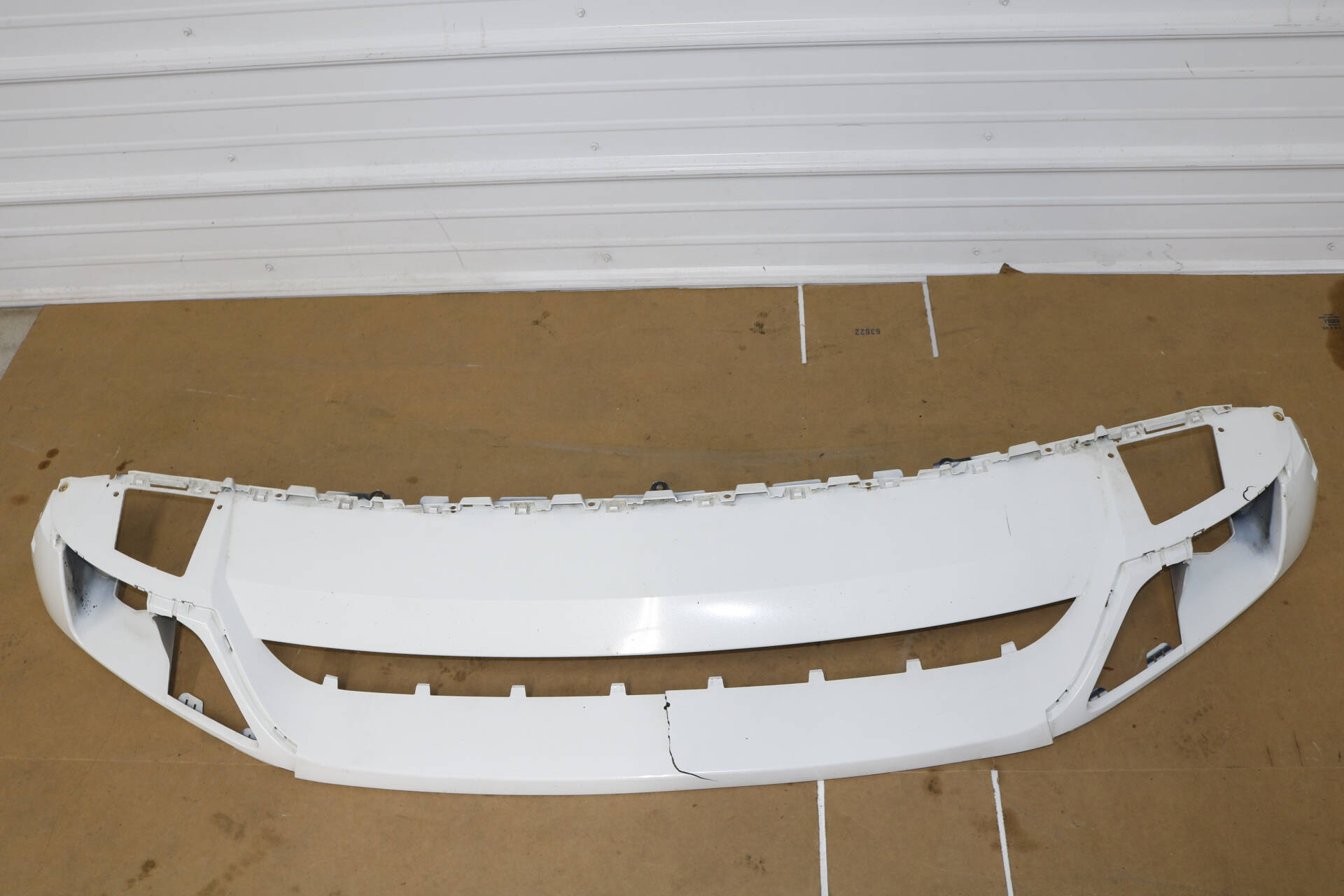 Lower Bumper Valance 7P6807061A