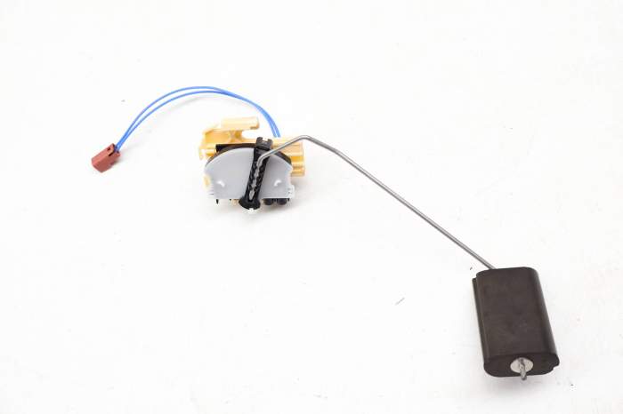 Fuel Gauge Level Sensor / Sending Unit 16117421074 main product photo