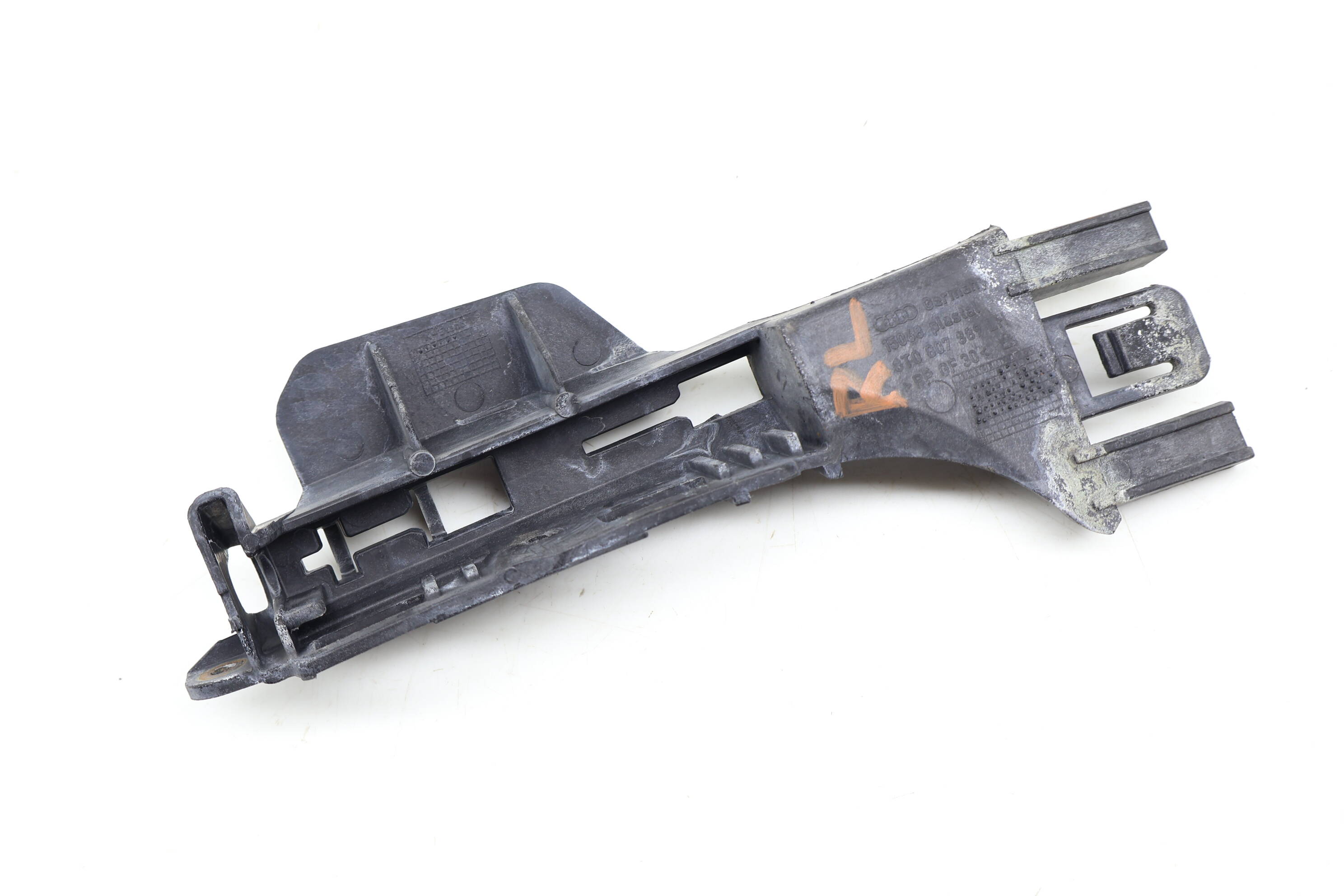 Bumper Guide / Bracket 8T0807889