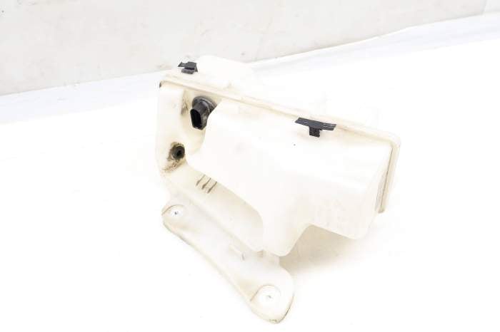 Windshield Washer Reservoir / Tank 3CN955453 main product photo