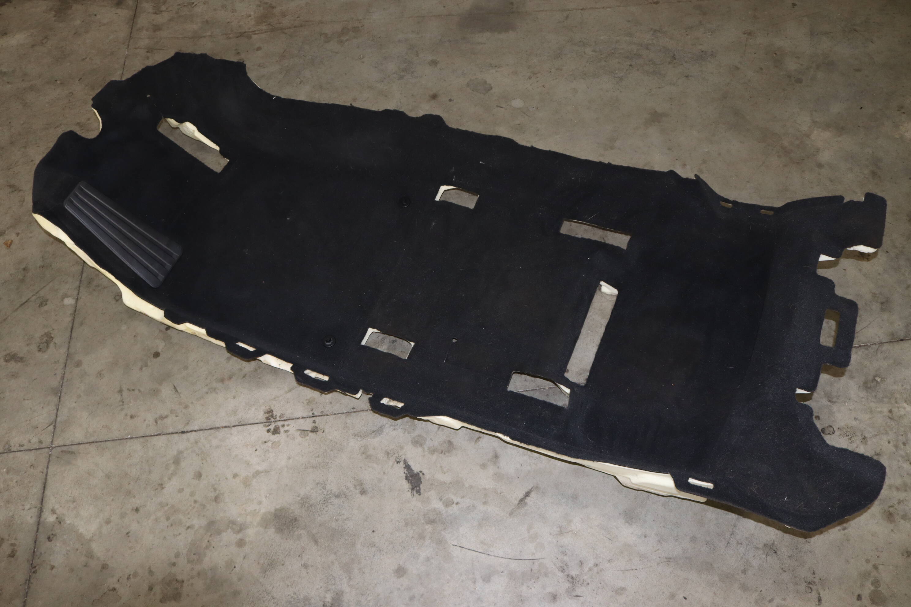 Carpet / Floor Liner 9J1863101B