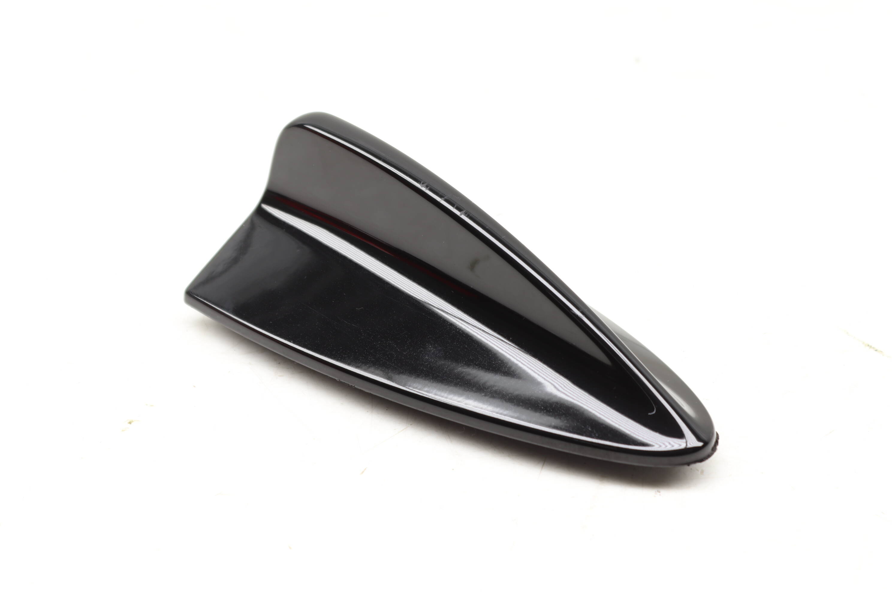 Shark Fin Cover / Roof Antenna Housing 65206941371