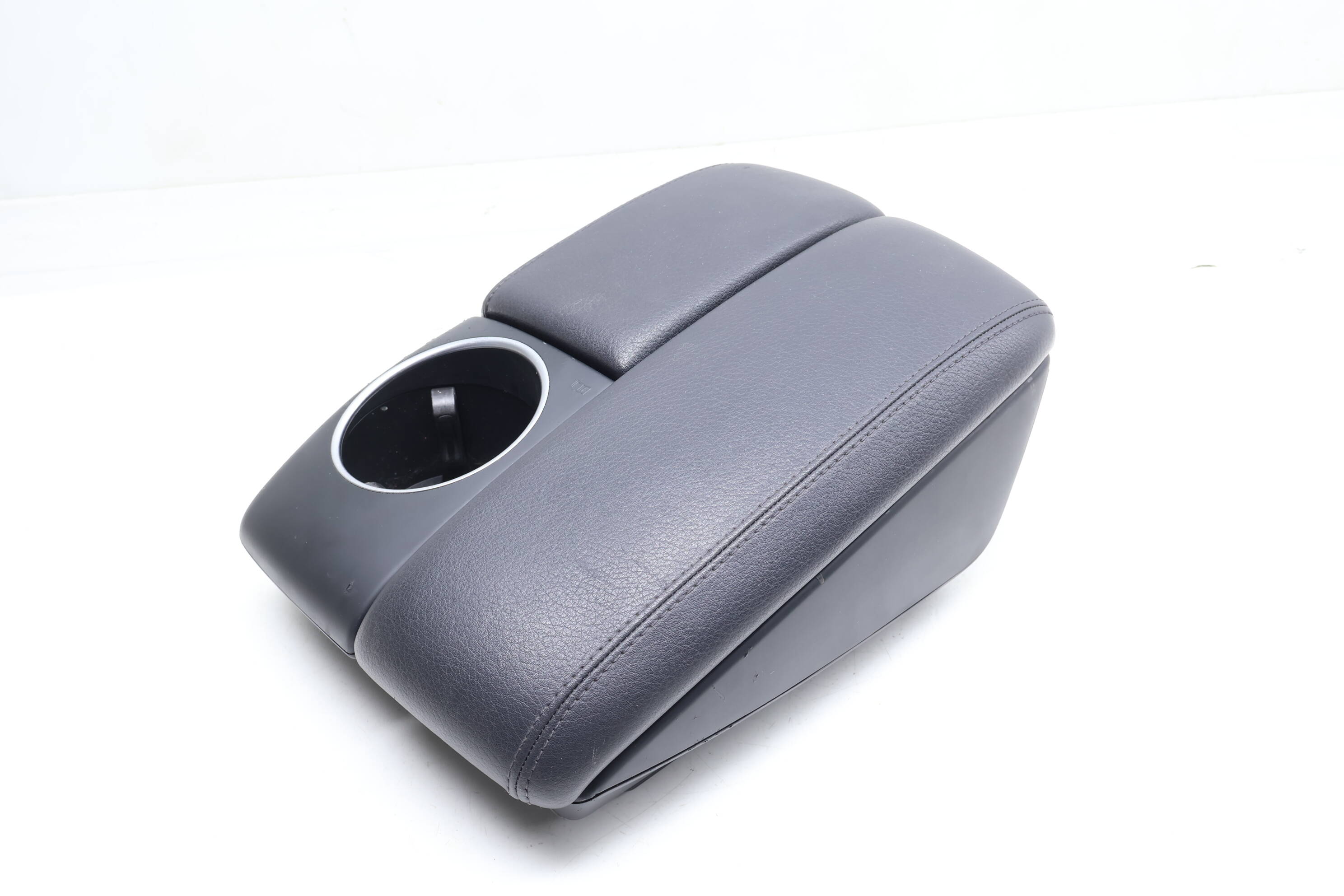 Center Armrest / Cup Holder 4L1864207N