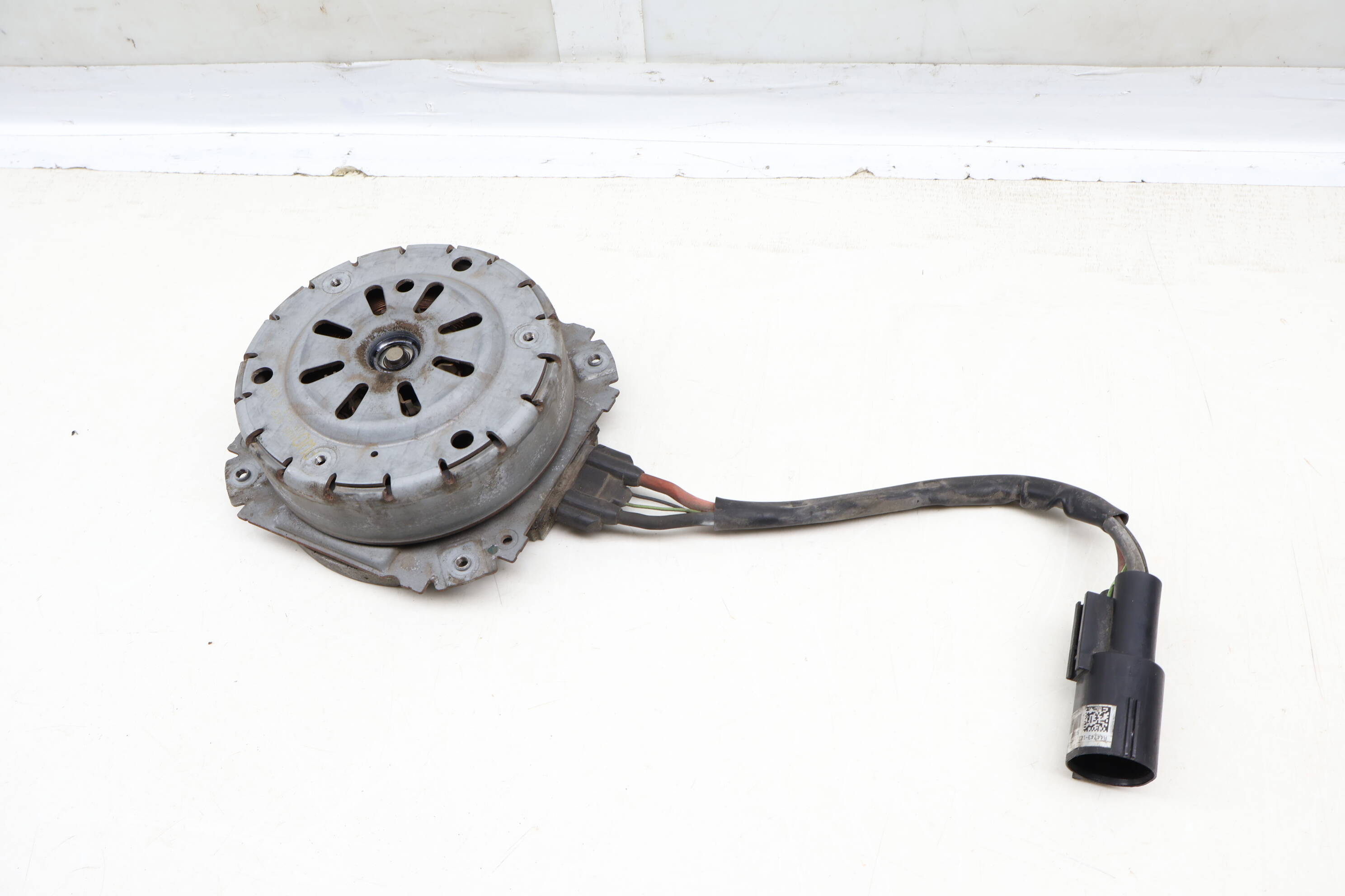 Electric&#x20;Cooling&#x20;Fan&#x20;Motor&#x20;97062403701
