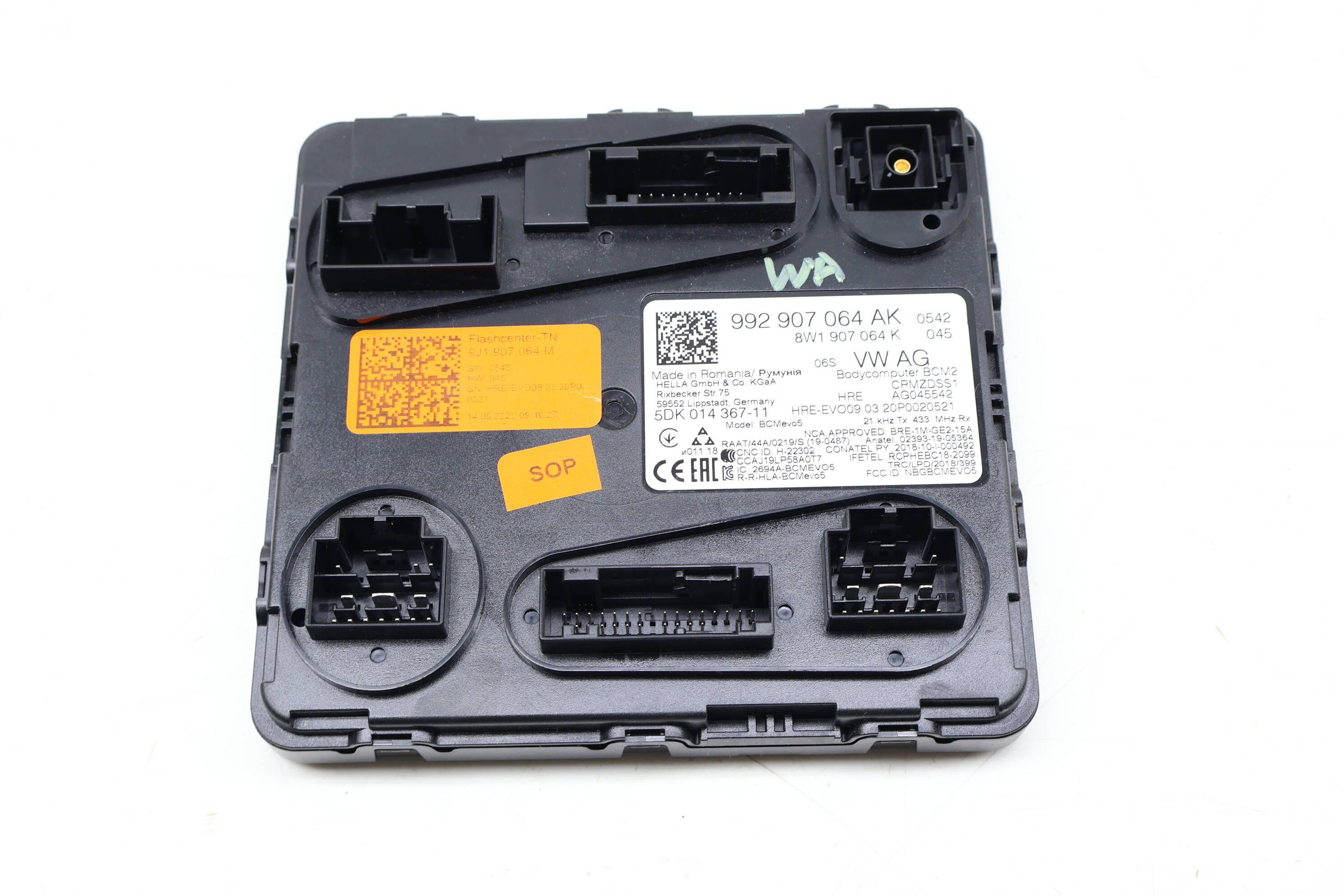 Body Control Module / Bcm 992907064AK