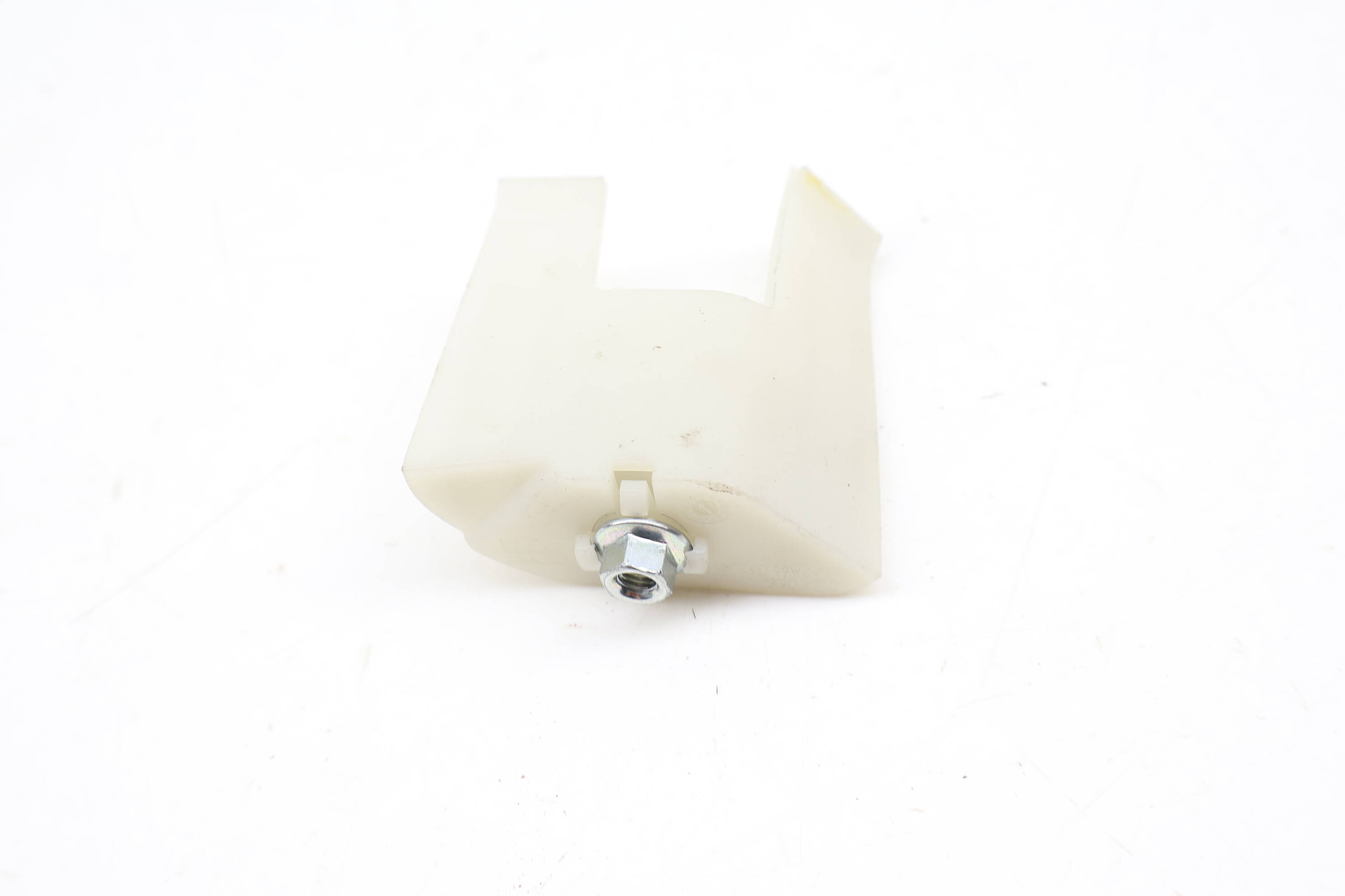 Inner Tail Light Fastener / Mount