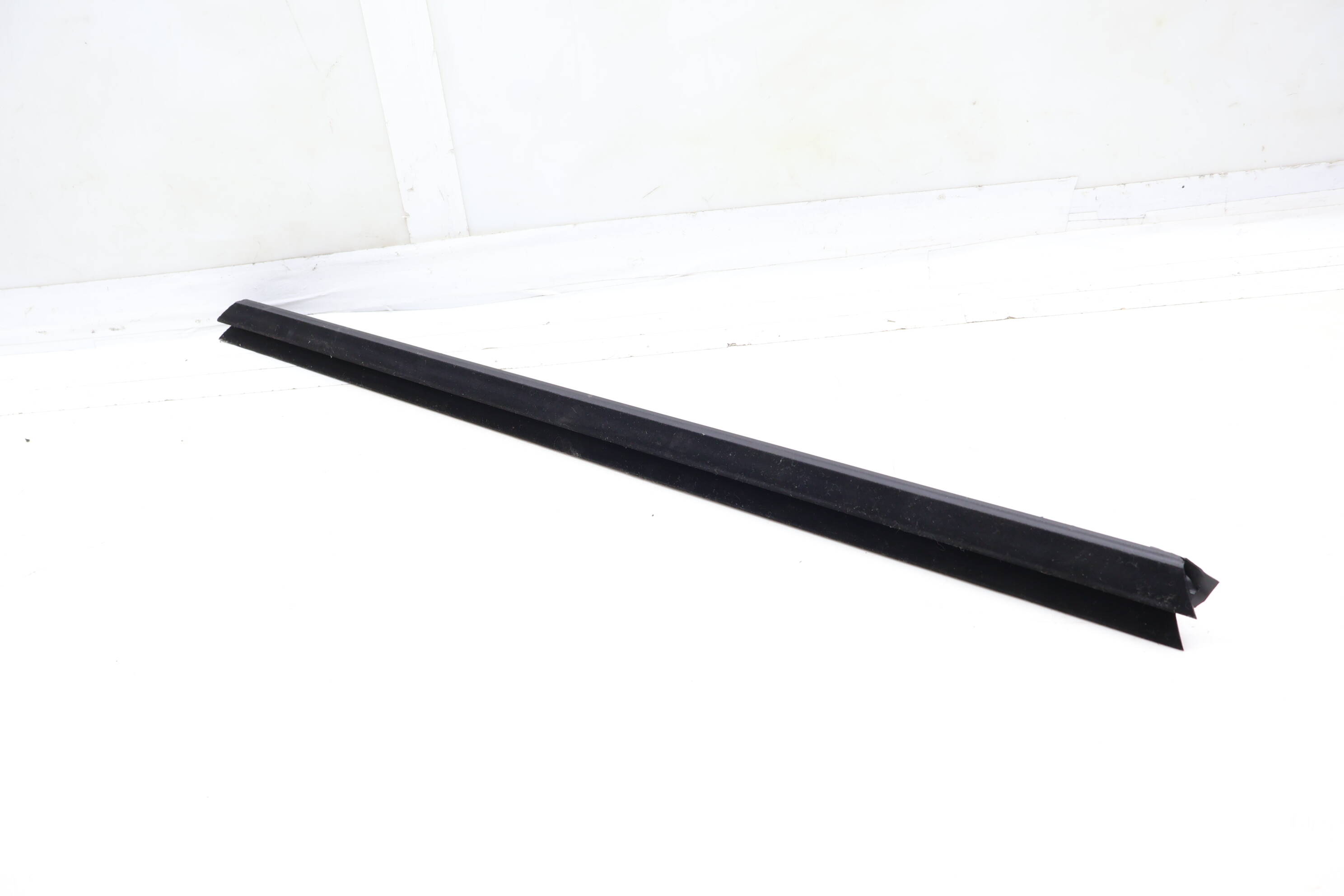 Inner Door Window Slot Seal 51337393417