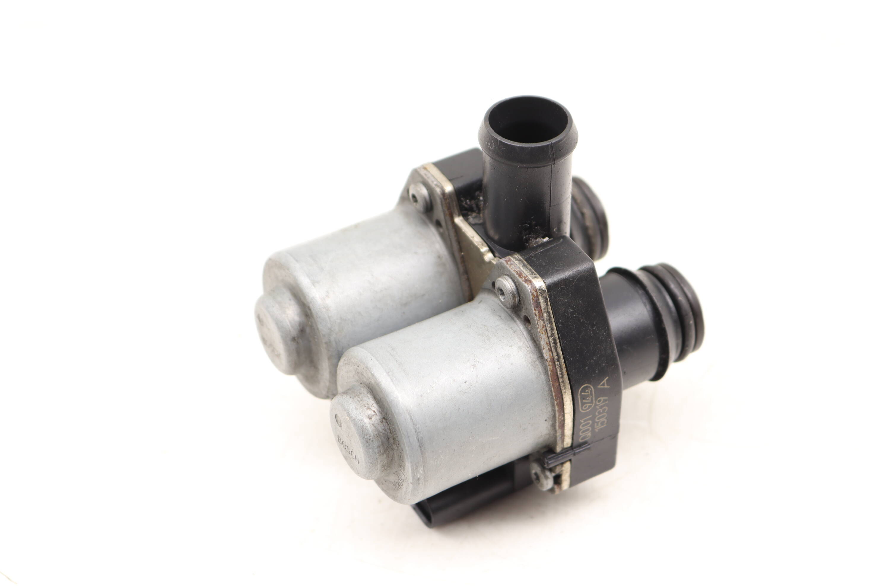 Mercedes-Benz Heater / Water Control Valve 0009820617