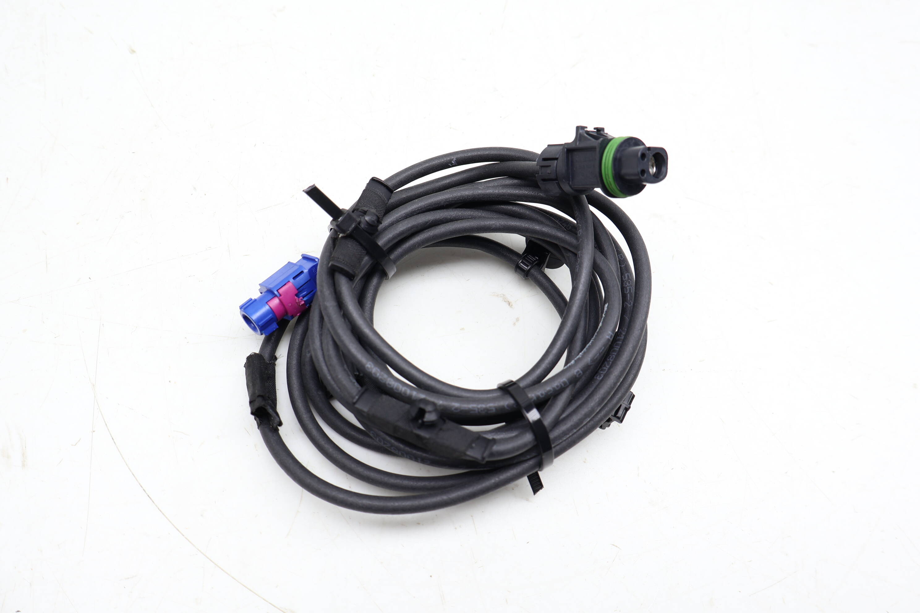 Reverse / Backup Camera Wiring Harness 61119246094