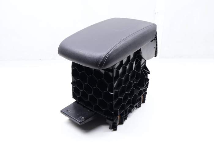 Center Armrest / Arm Rest Assembly 561864207AA main product photo