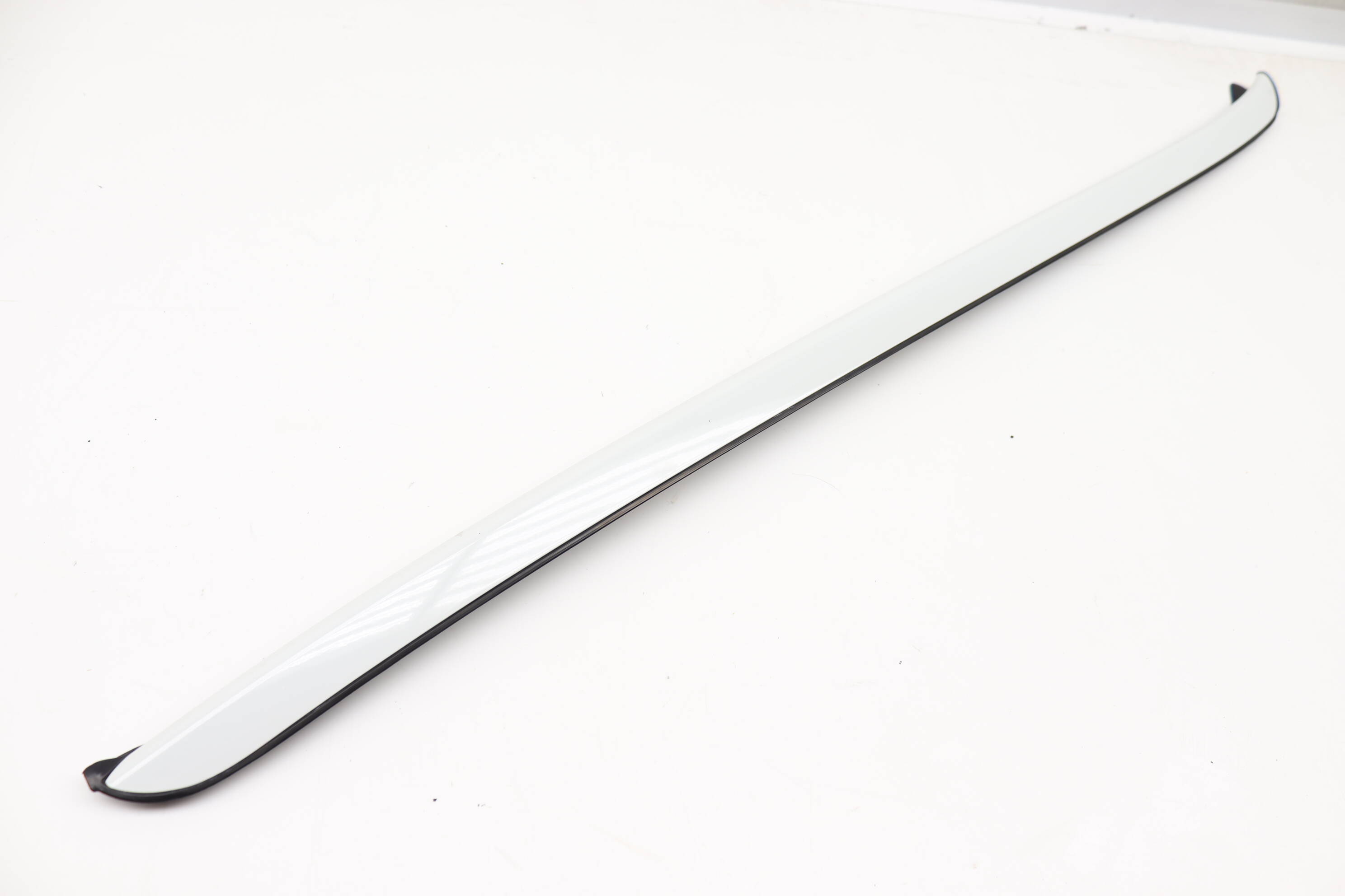 BMW Right Windshield Side Trim (X6) 51317250404