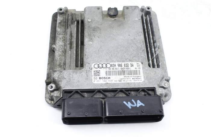 Ecu / Ecm / Engine Control Module 03H906032DA main product photo