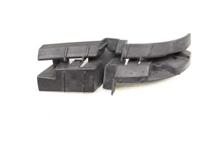 Bumper Grille Mount / Bracket 8R0807278 main product photo