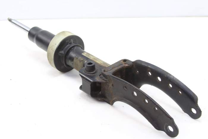 Strut / Shock Absorber 7L8413032G main product photo