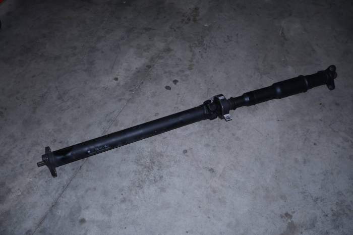 Driveshaft / Propeller Shaft 26108740122 main product photo