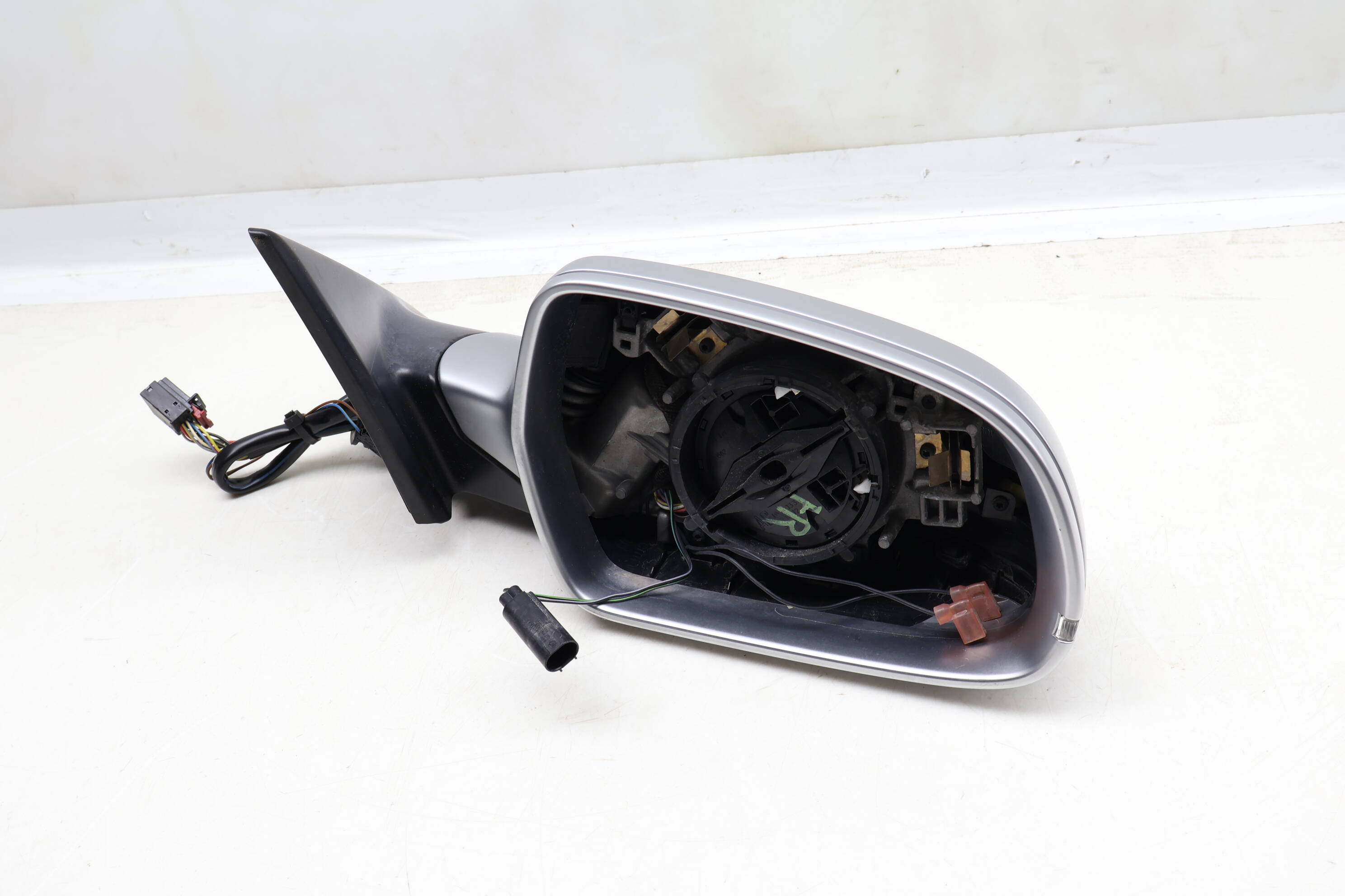 Side View Door Mirror W/ Memory 8T1857410AK