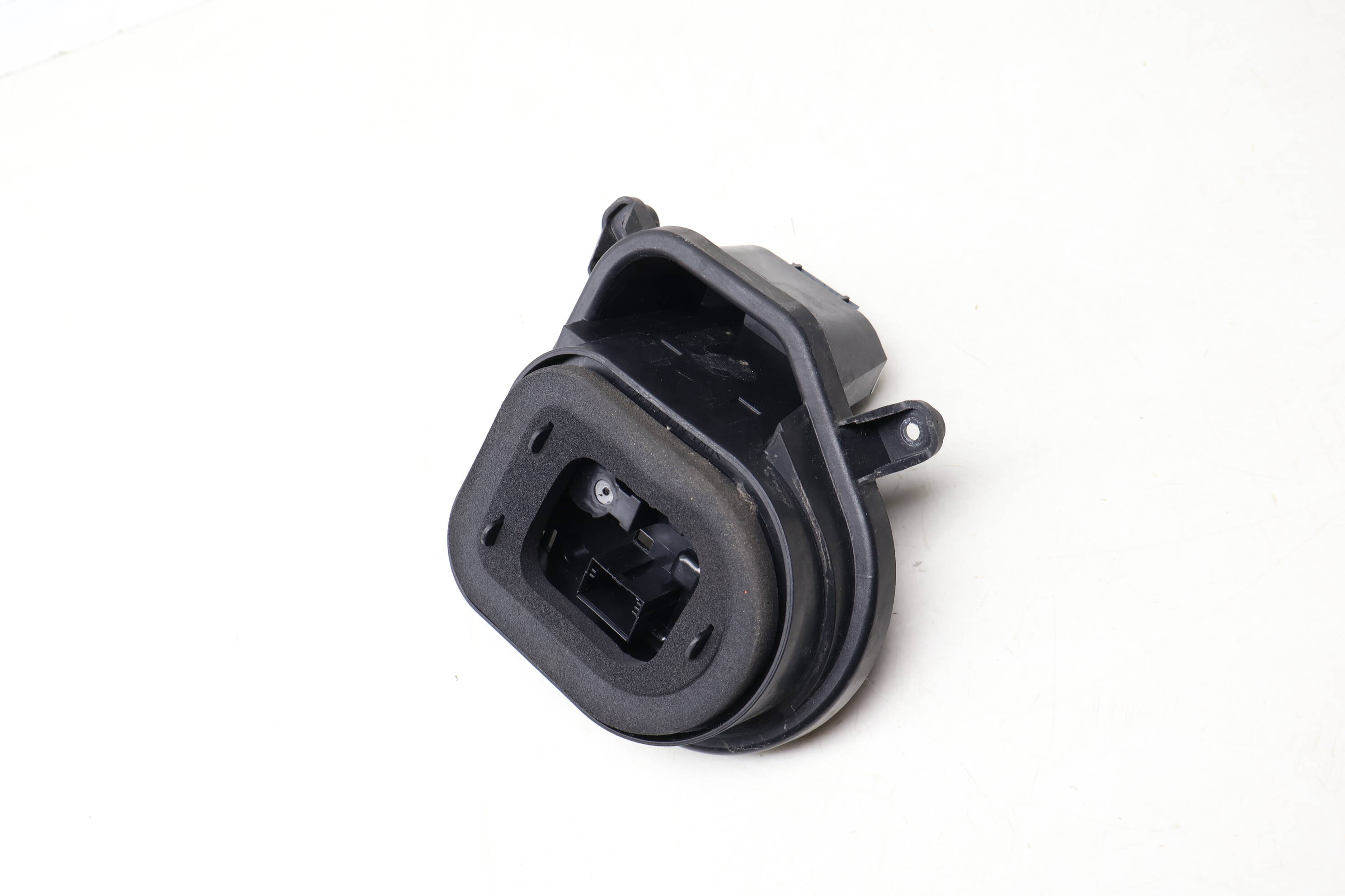 Outer Tail Light Bulb Holder / Socket 5N0945258D