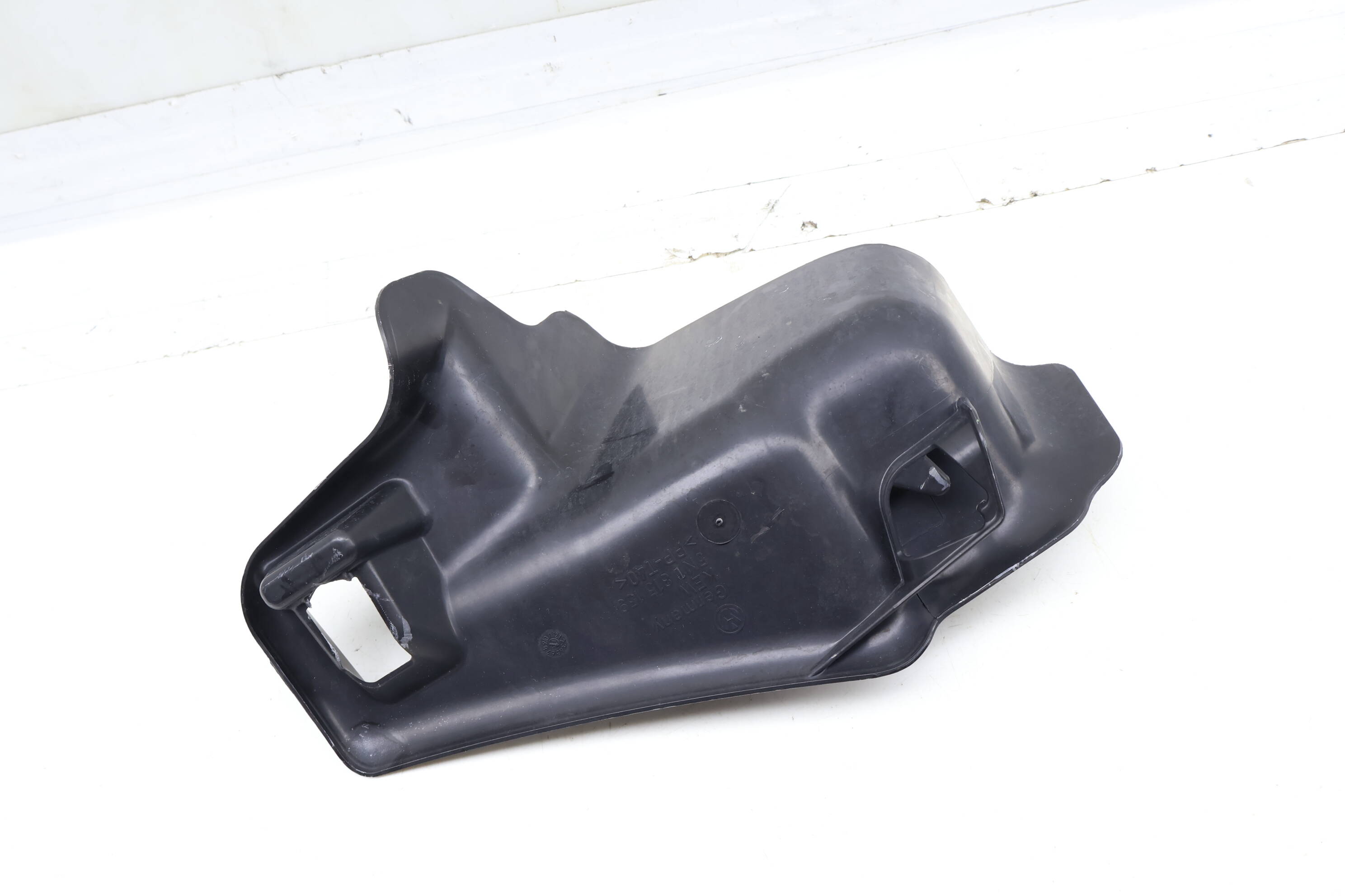 Cabin Air Intake Duct / Screen Cover 5N1815159