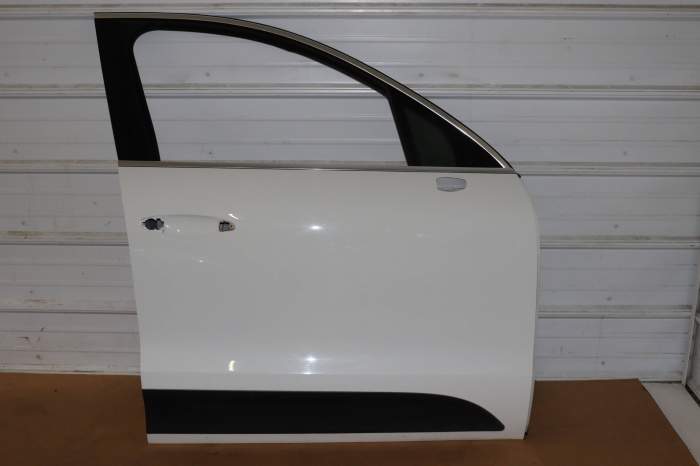 Door / Shell / Skin Frame 95B831022 main product photo
