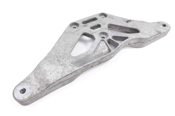 Axle Differential Mount Bracket 4F0599287 main product photo