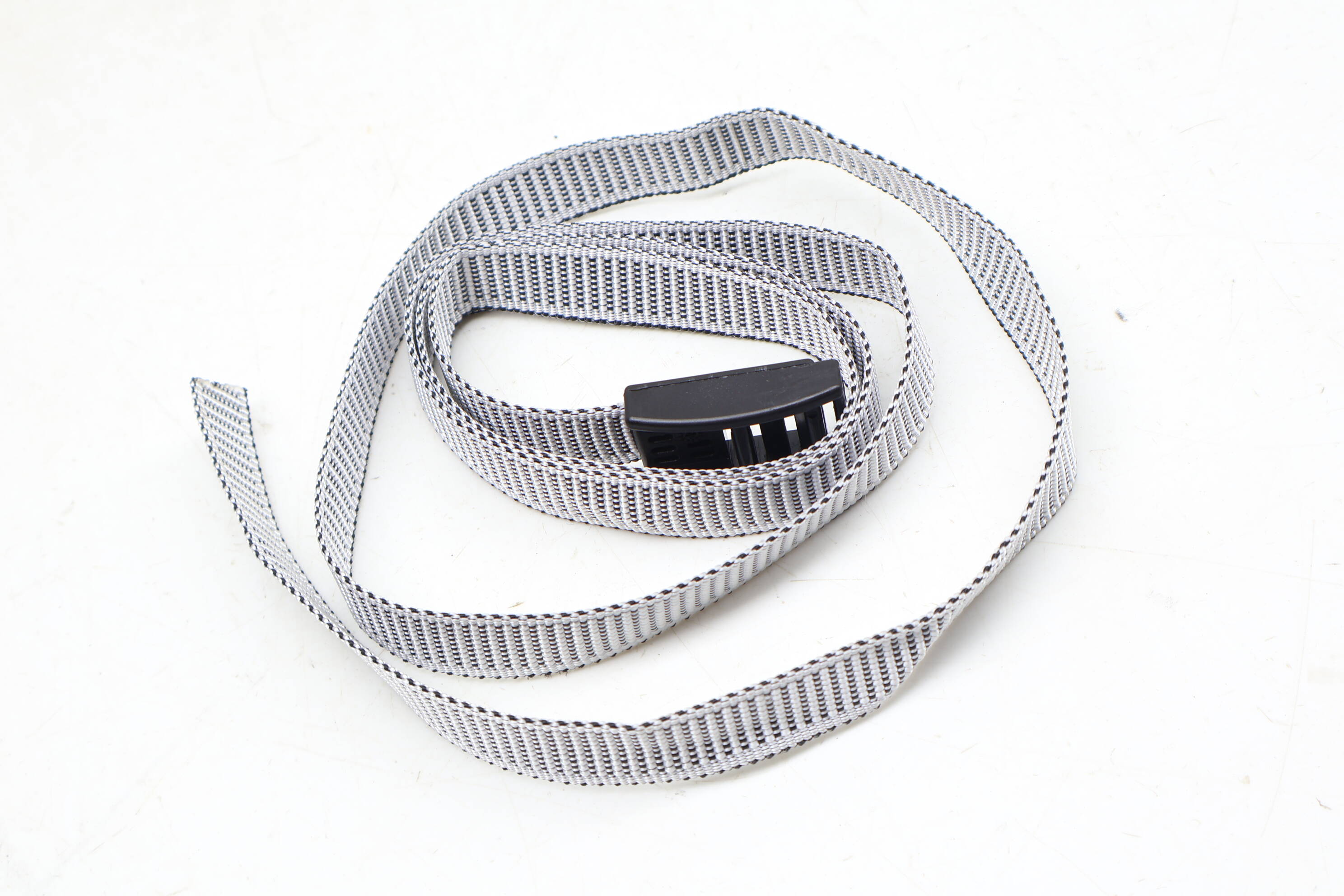 Retaining Strap 6H0867749