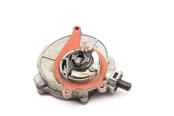 Brake Vacuum Pump 06E145100C main product photo