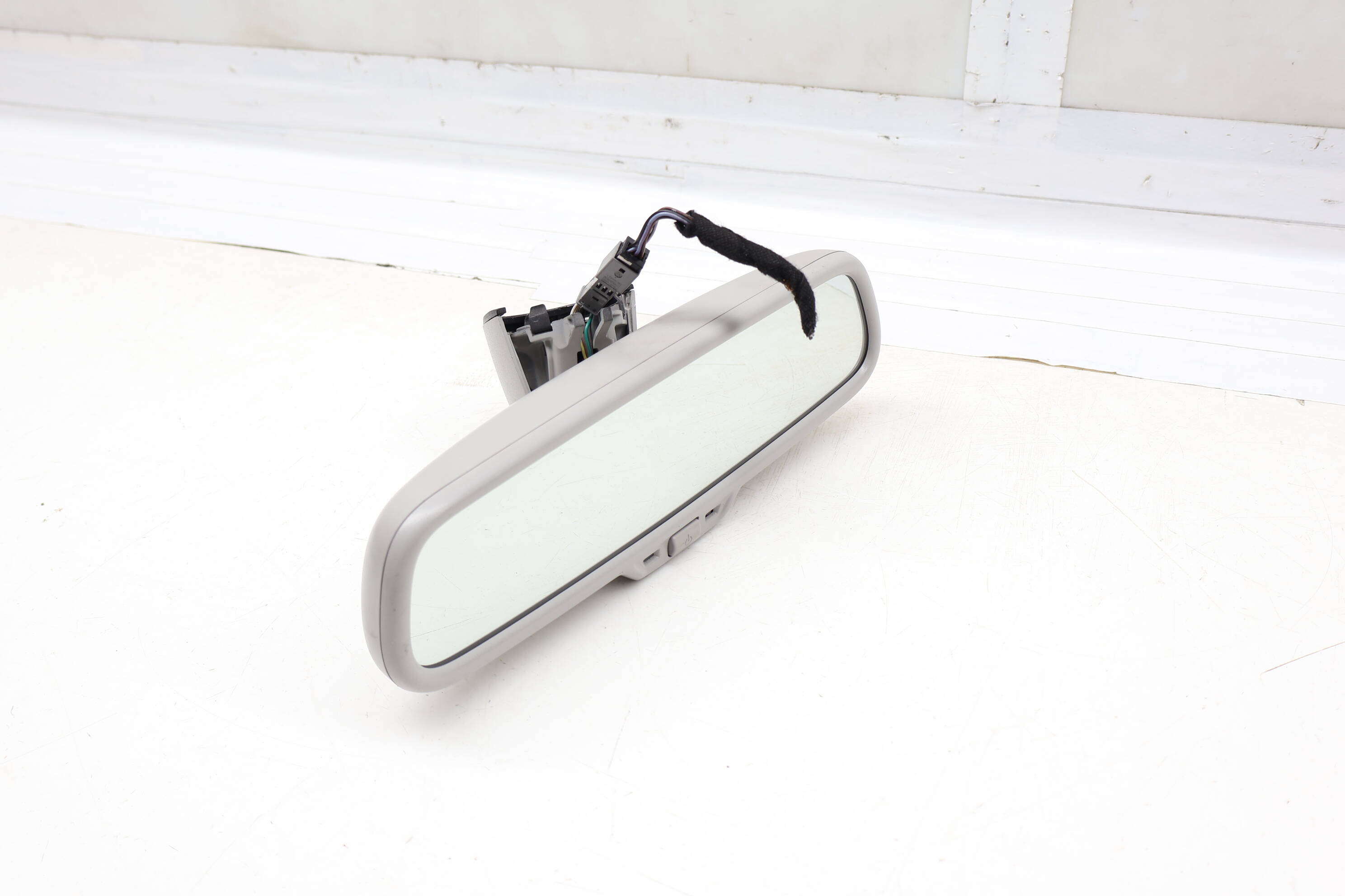 Interior Rear View Mirror W/ Auto Dim / Compass 4F0857511F