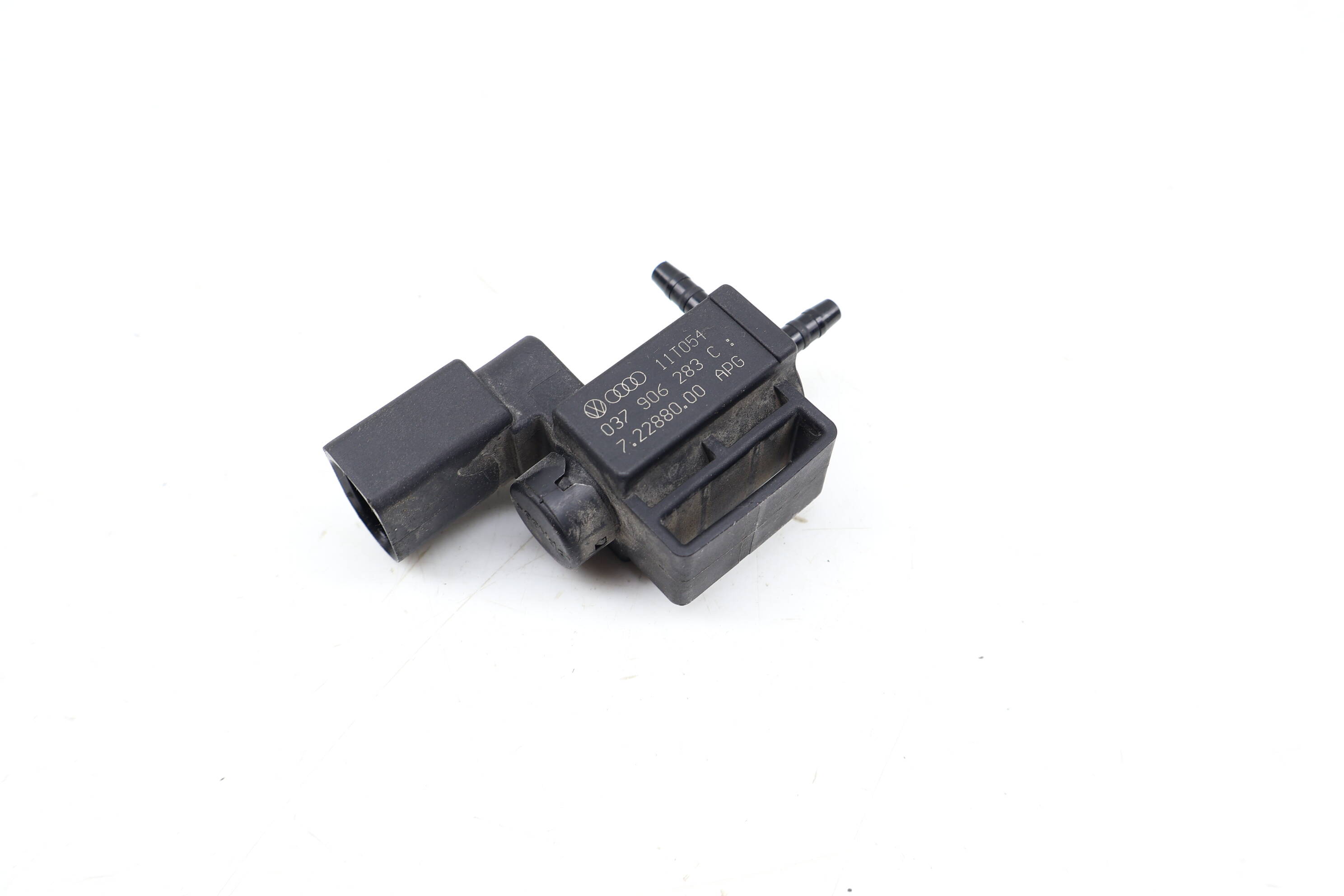 Egr Vacuum / Purge Solenoid Valve 037906283C 95560512330