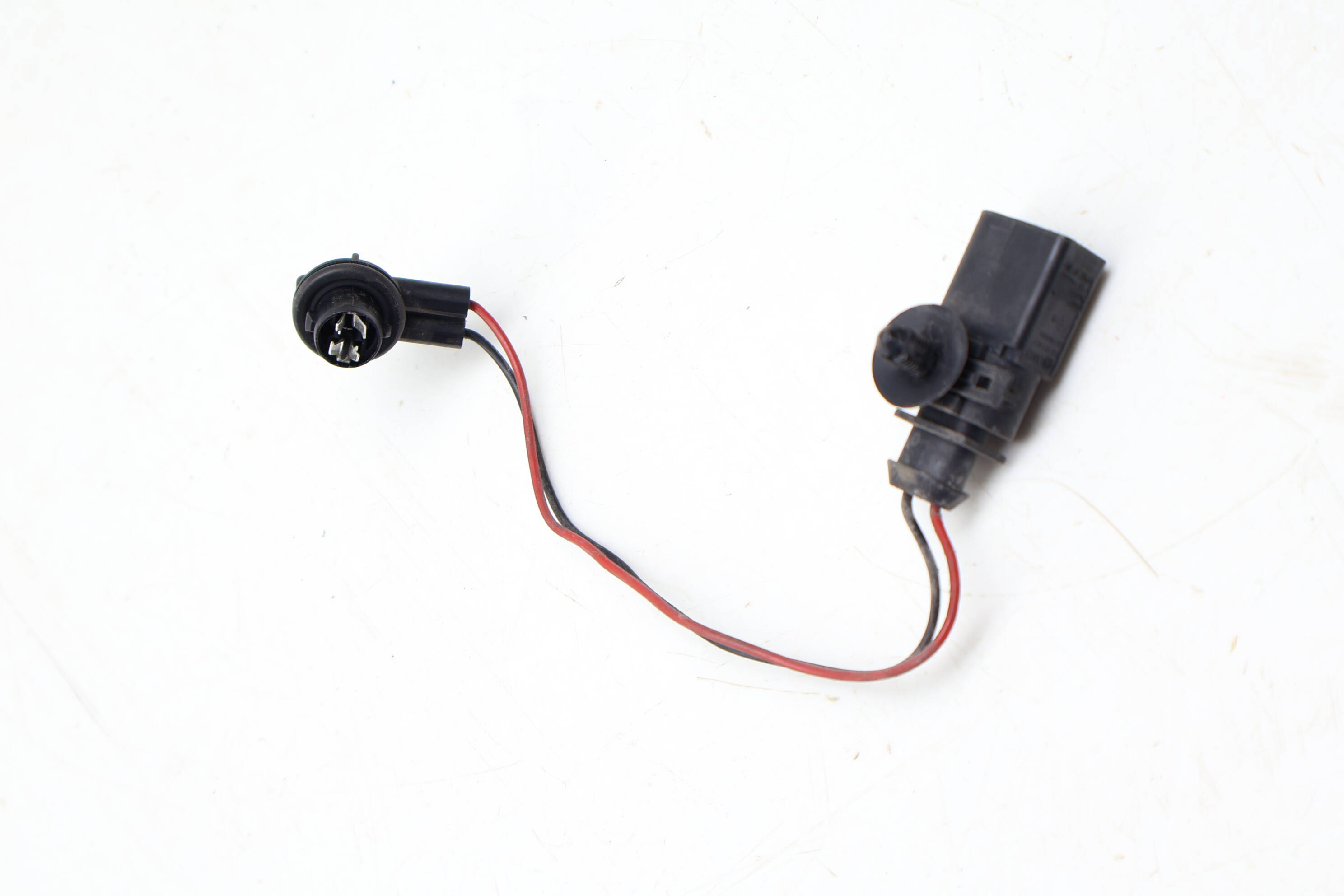 Tail Light Bulb Socket / Holder 4M0945221A