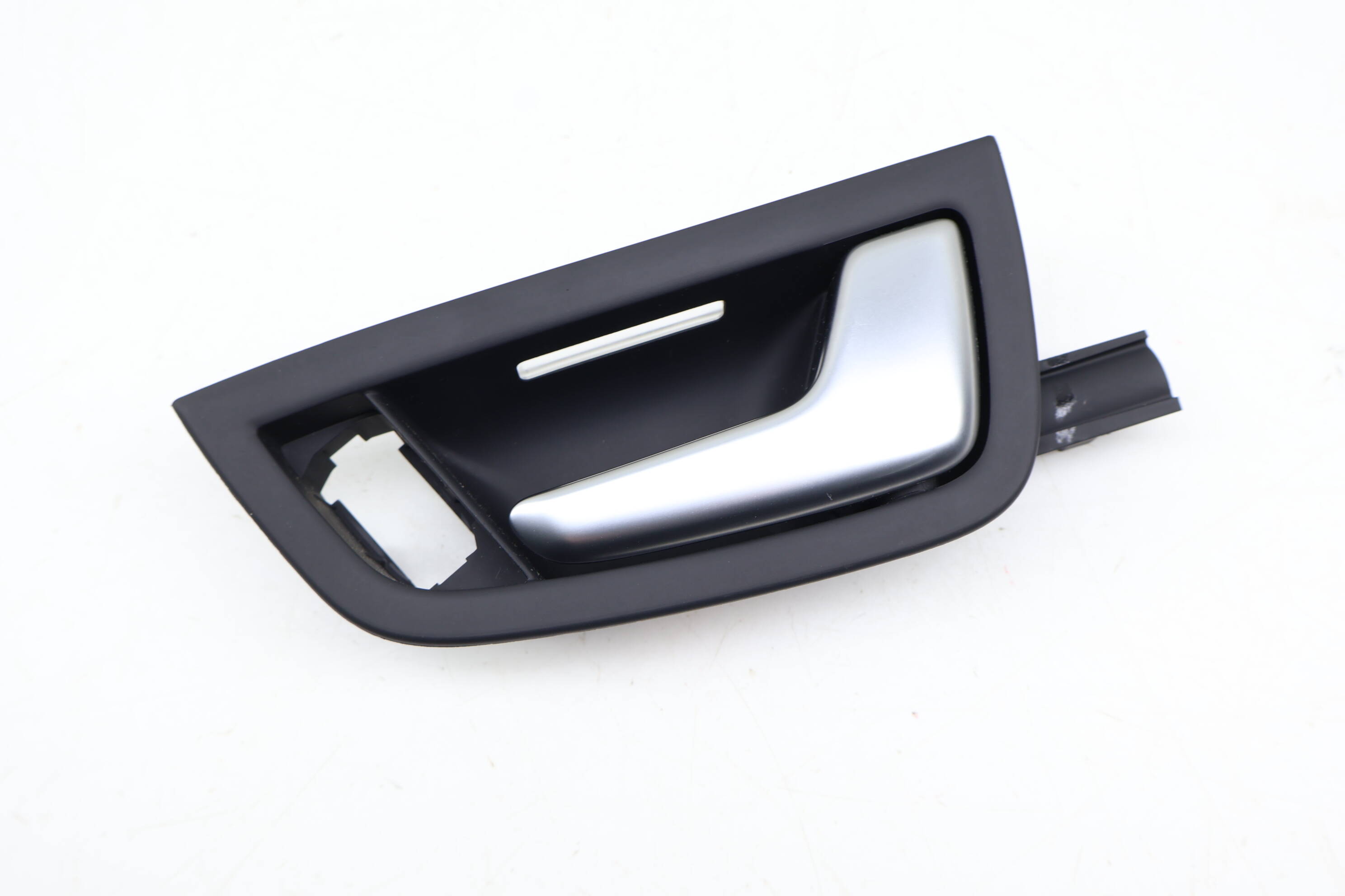 Interior Door Release / Handle 4E0839020