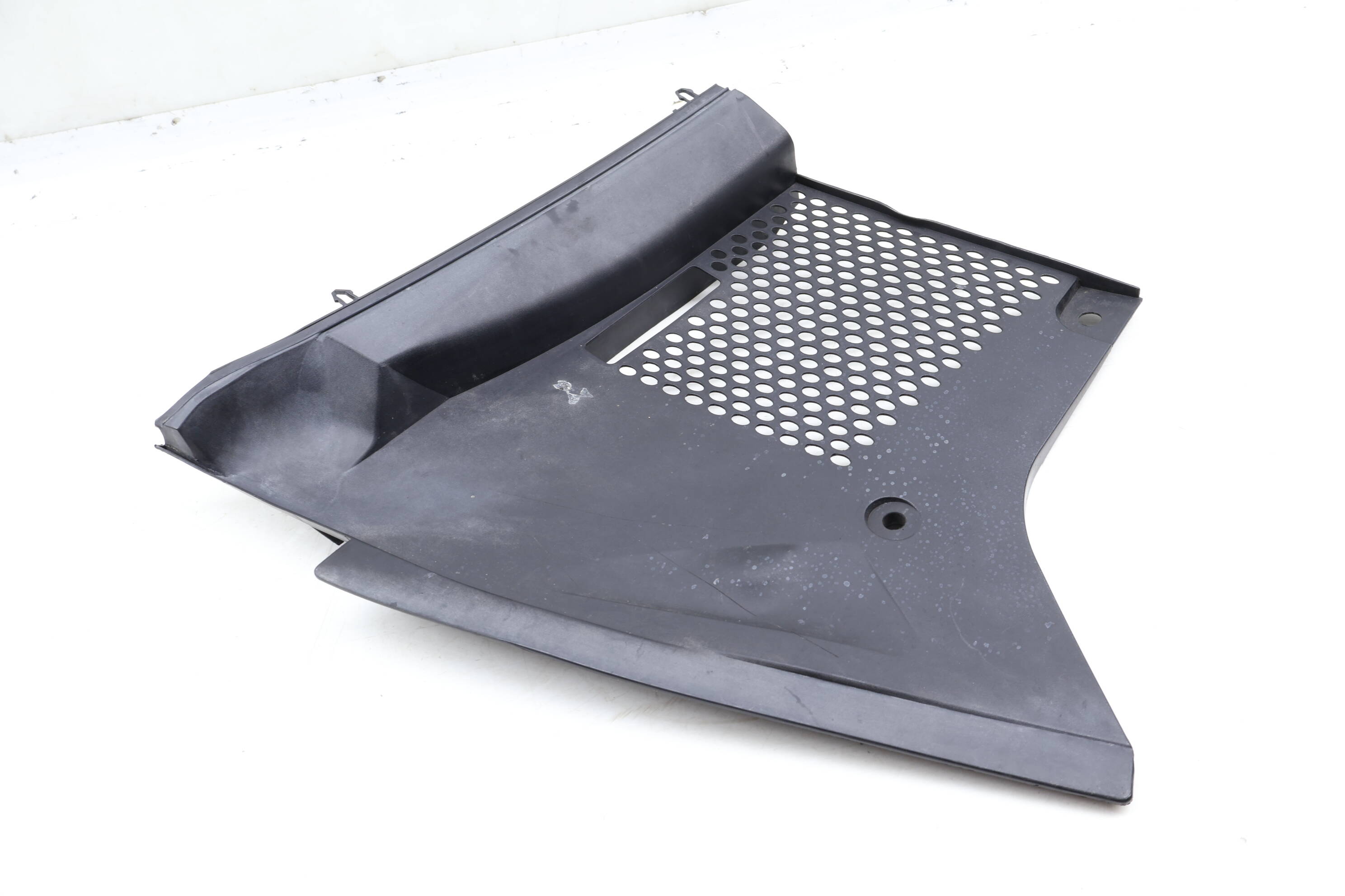 Windshield Cowl / Cover 99657256202